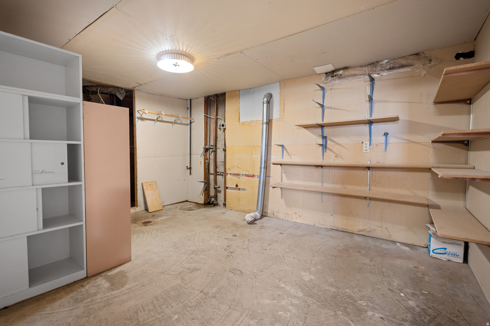main property photo 47