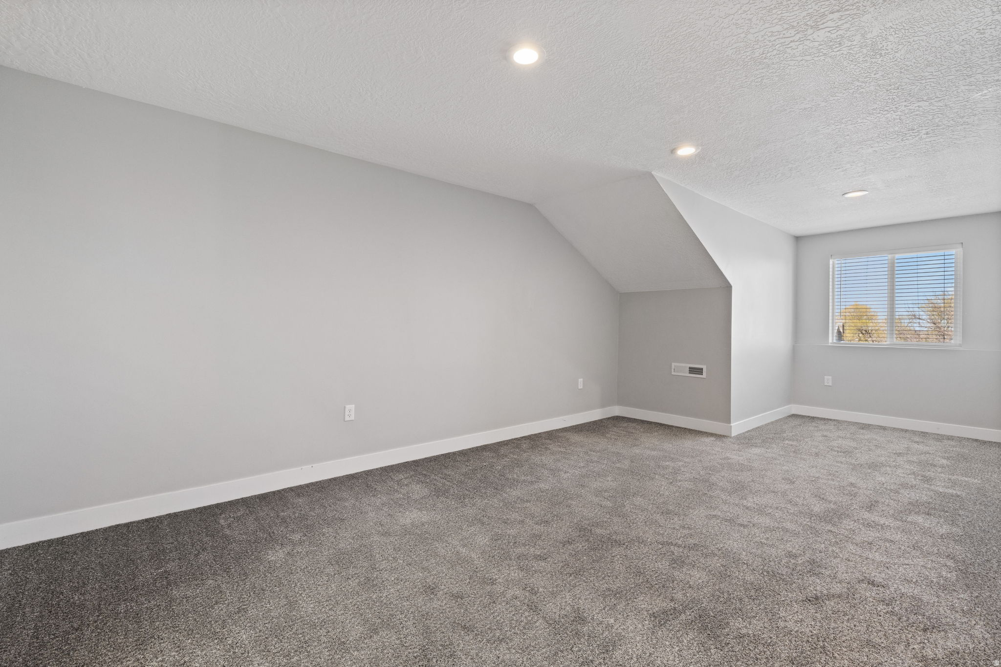 main property photo 112