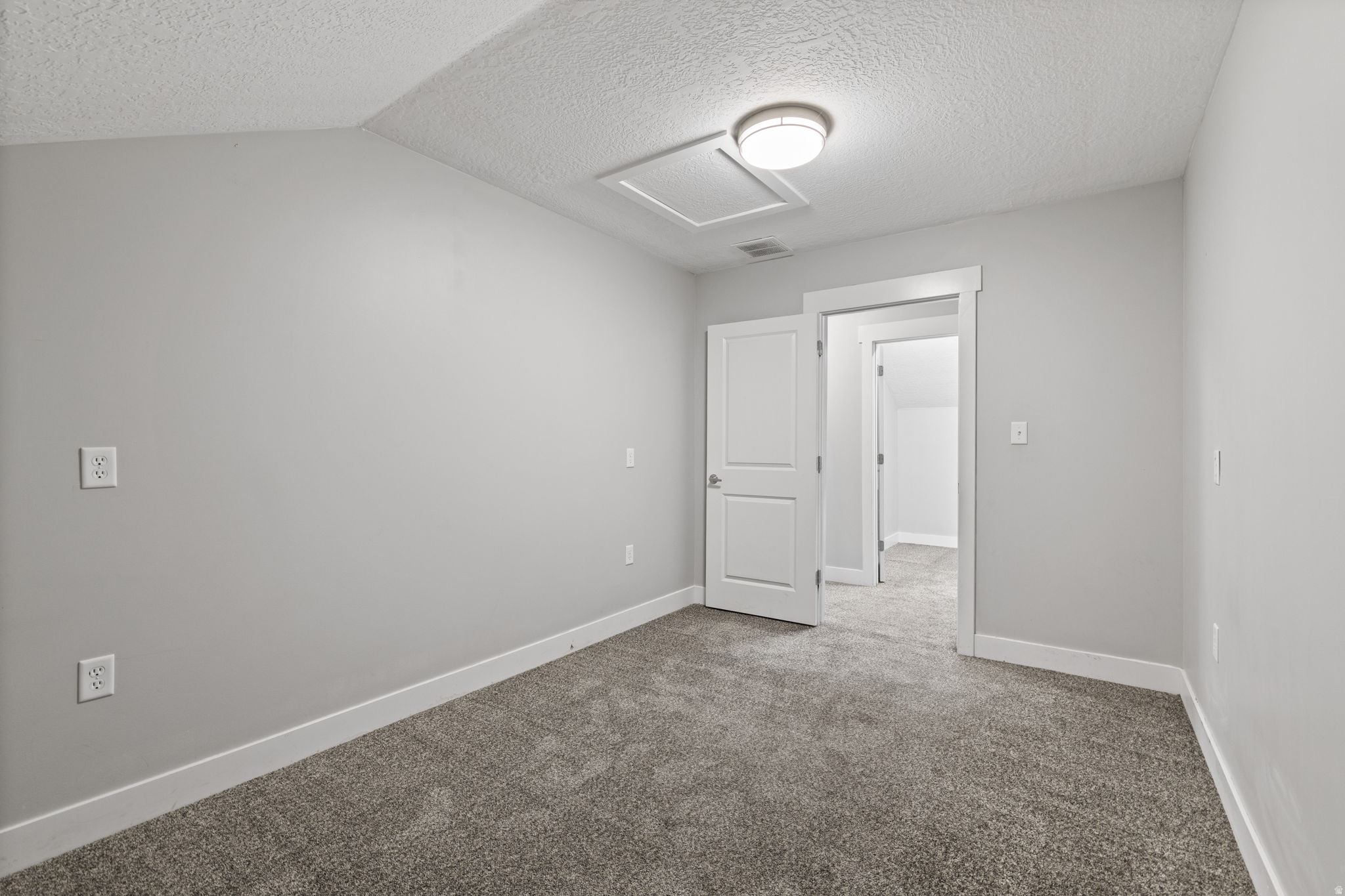 main property photo 114