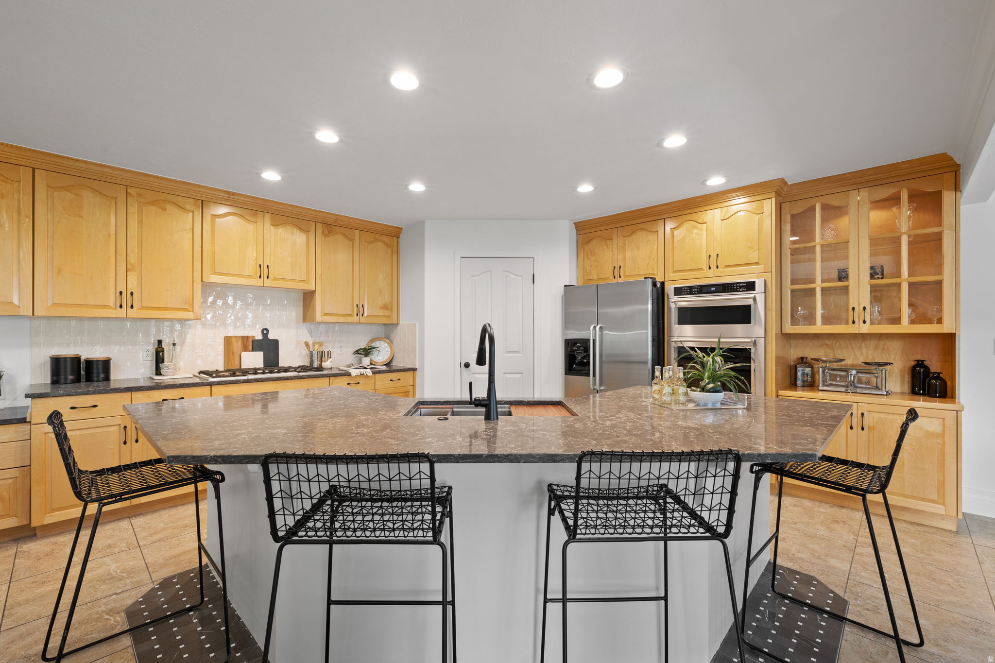 main property photo 20