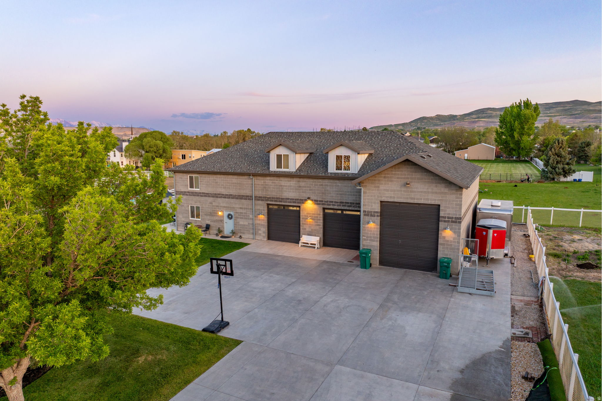 main property photo 44