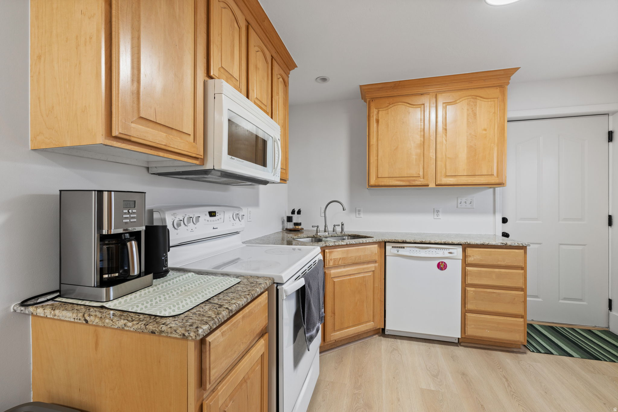 main property photo 84