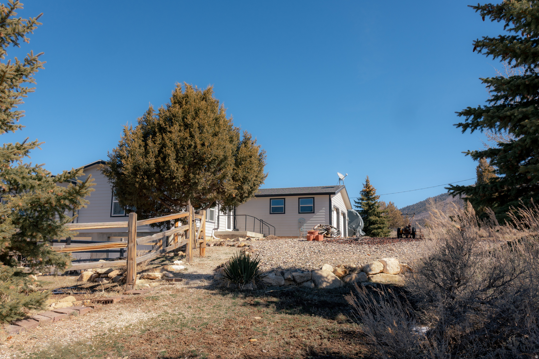 main property photo 54