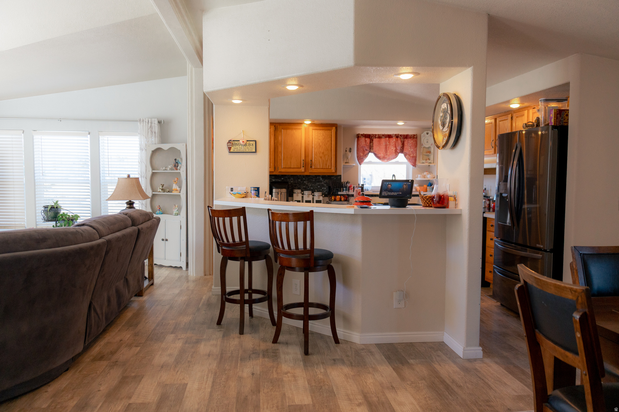 main property photo 8