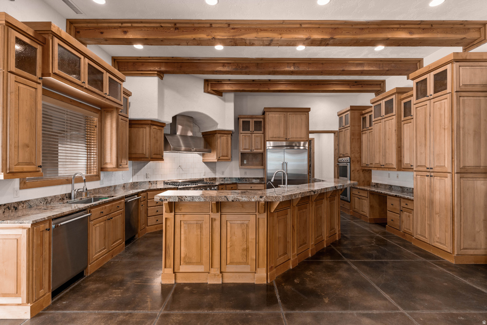 main property photo 46