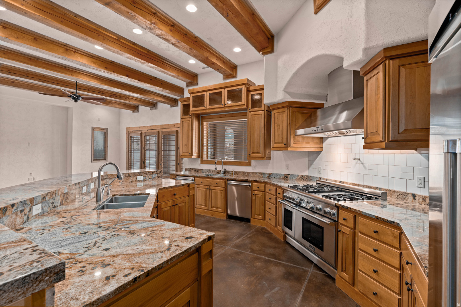 main property photo 49