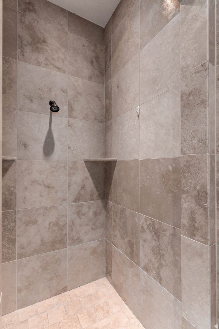 main property photo 81