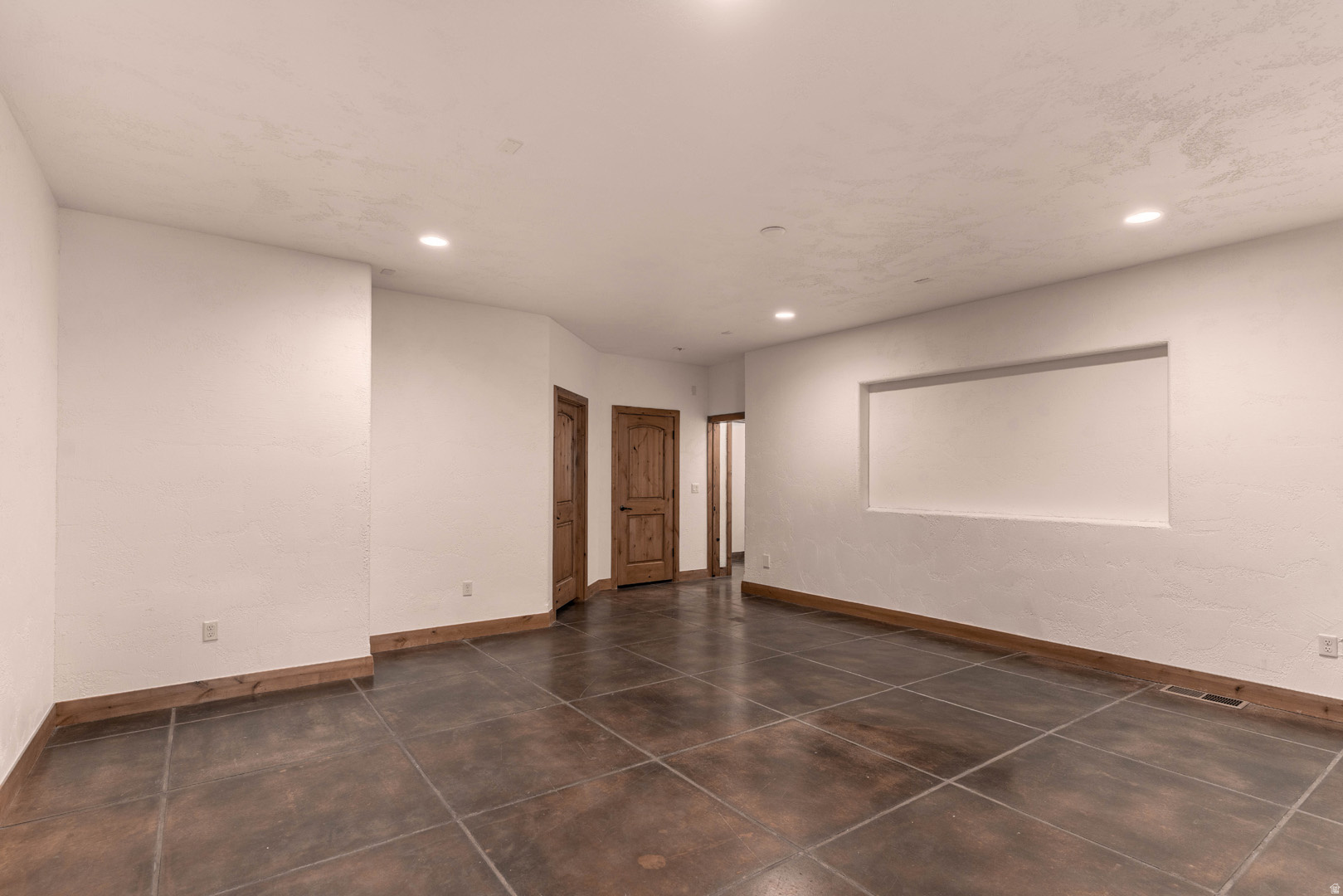 main property photo 94