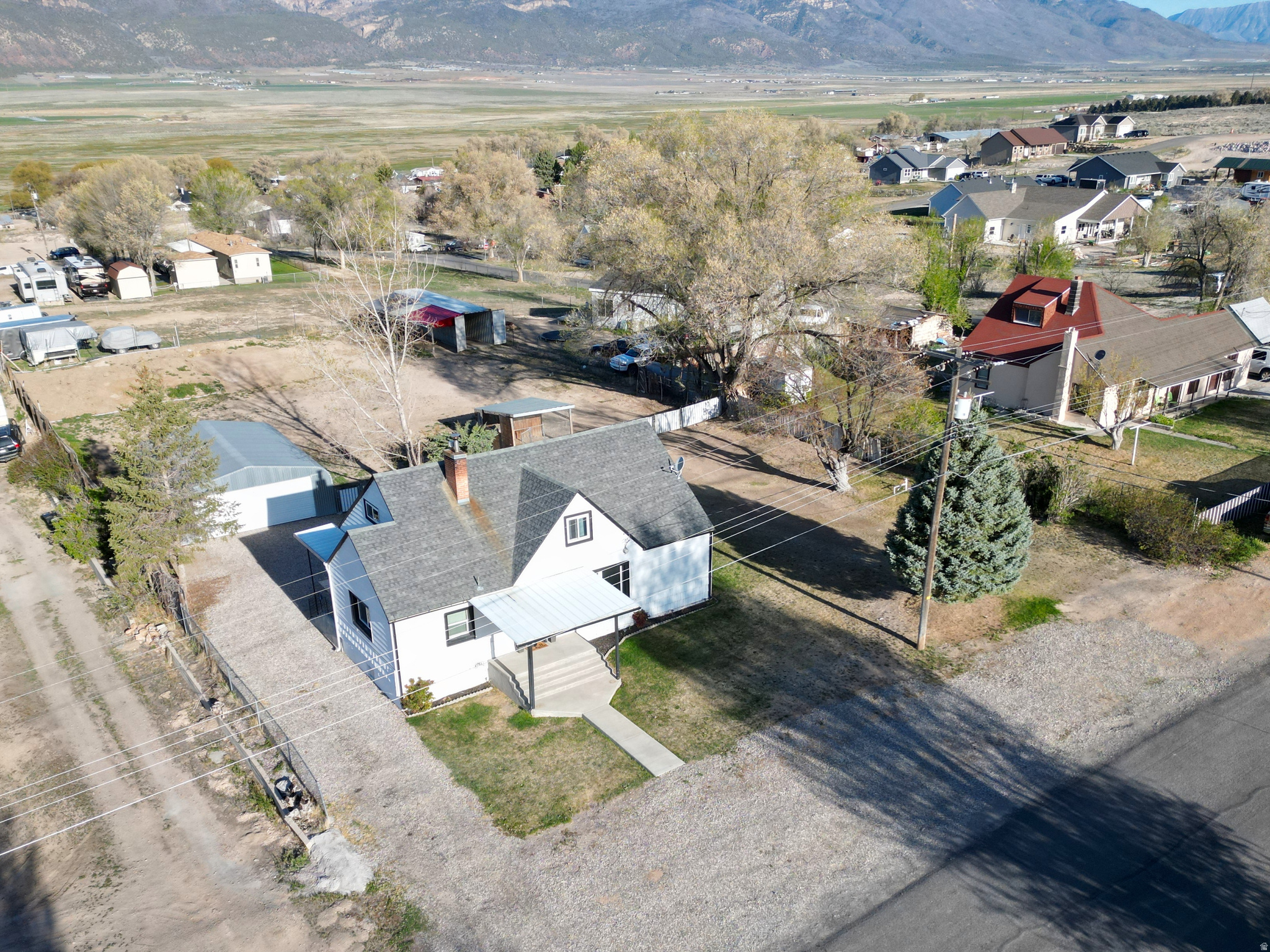 main property photo 27