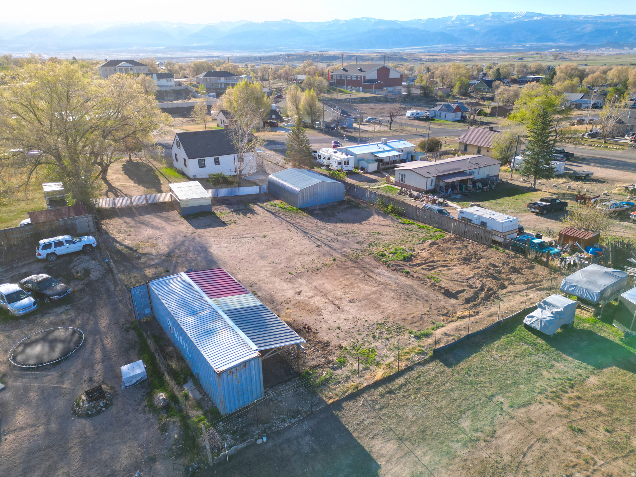 main property photo 28