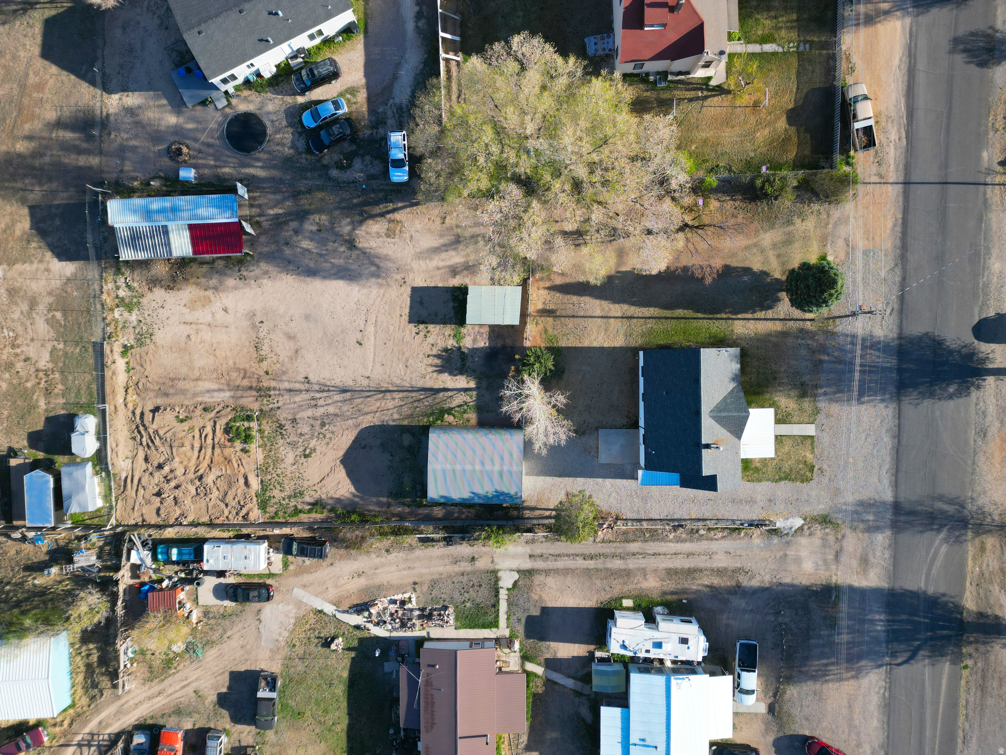 main property photo 30