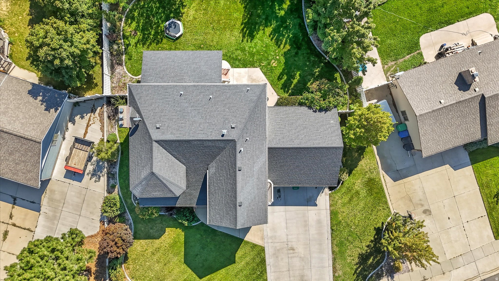main property photo 68