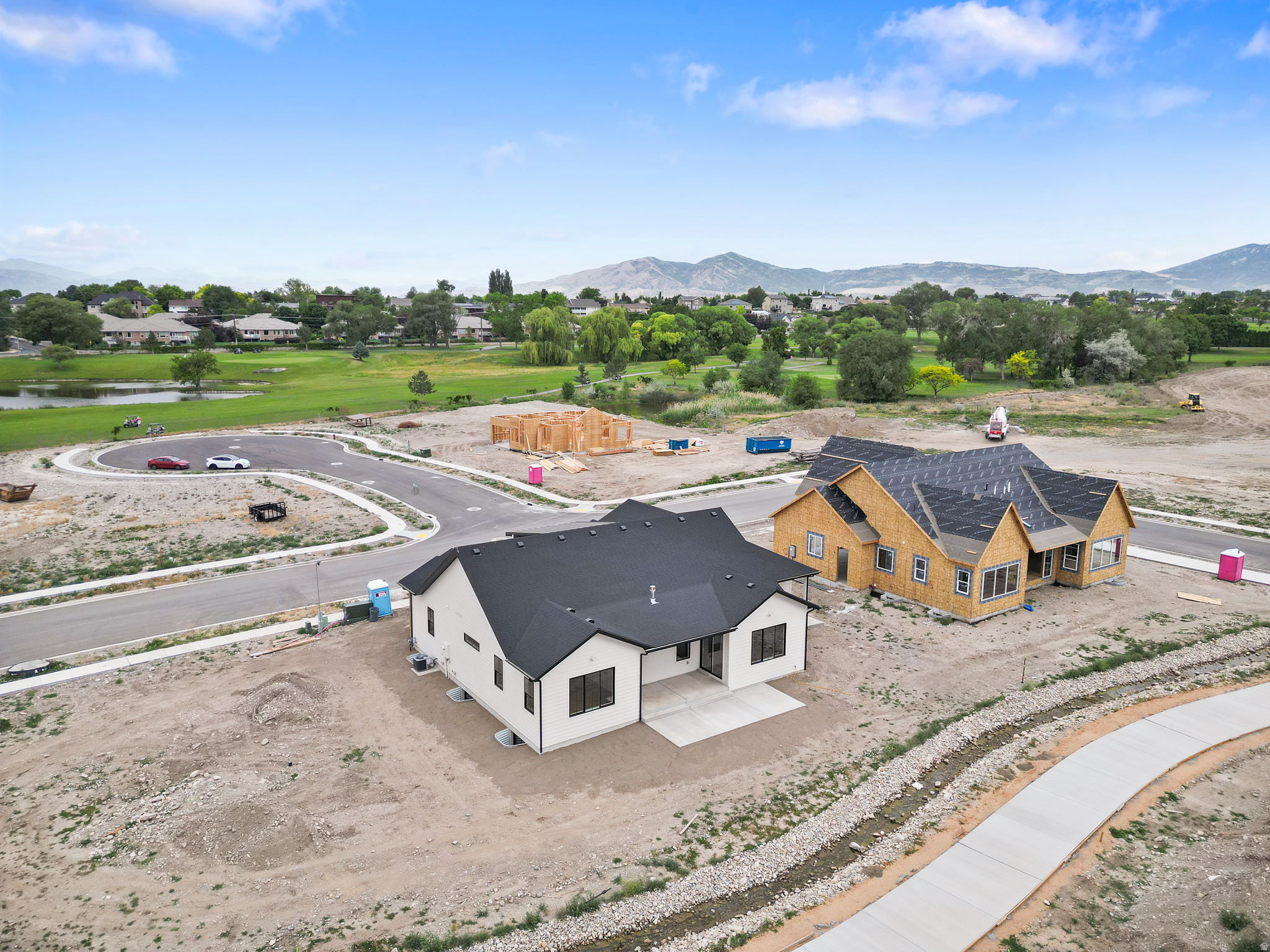 main property photo 32