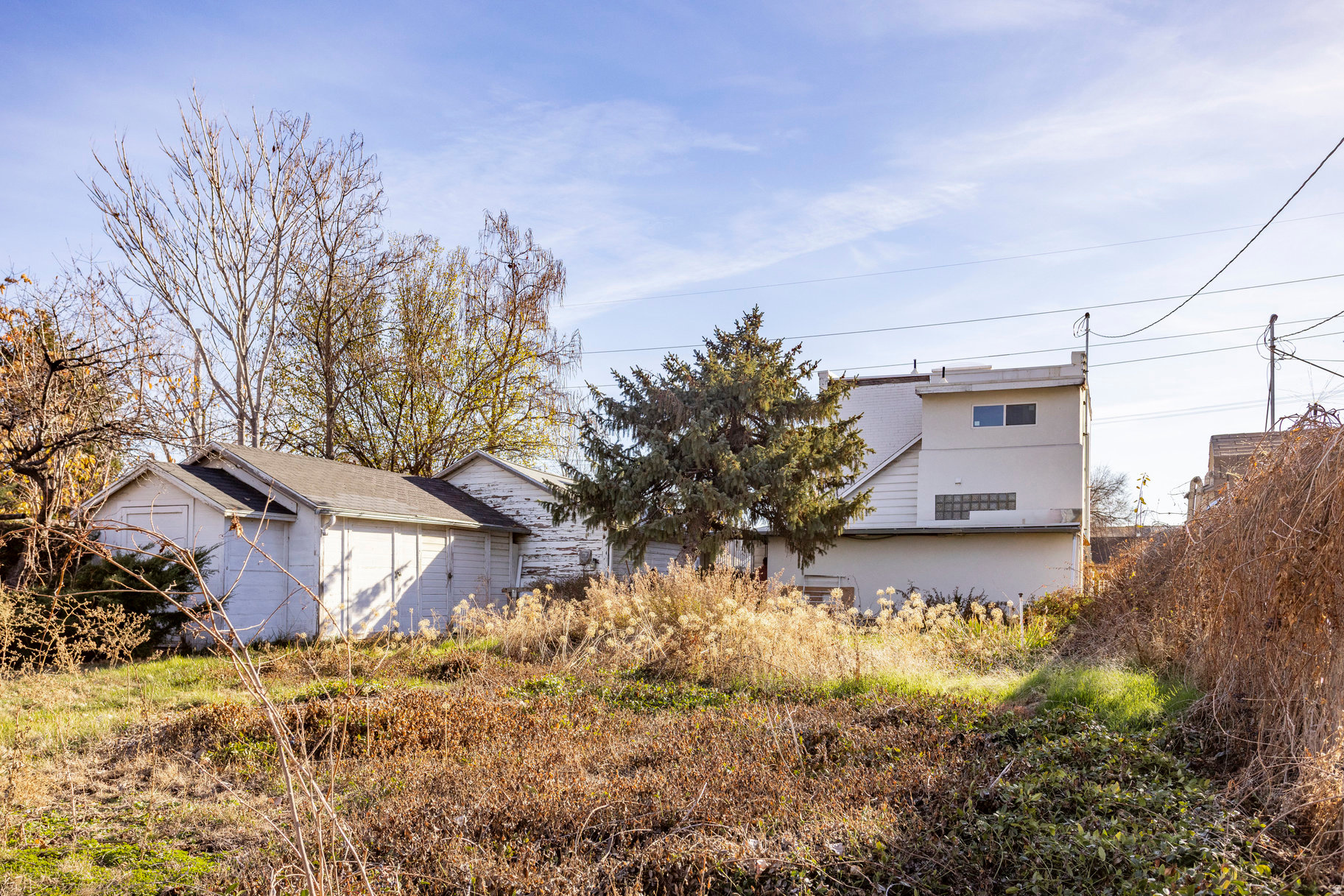 main property photo 17