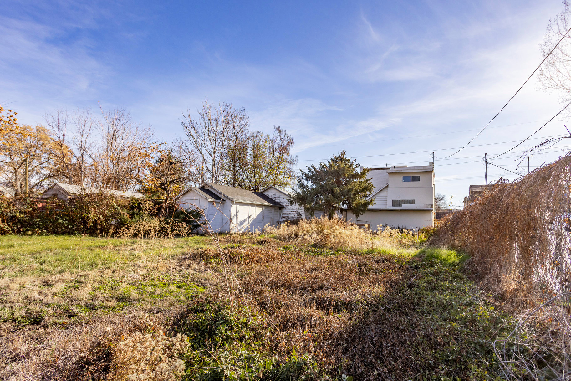 main property photo 18