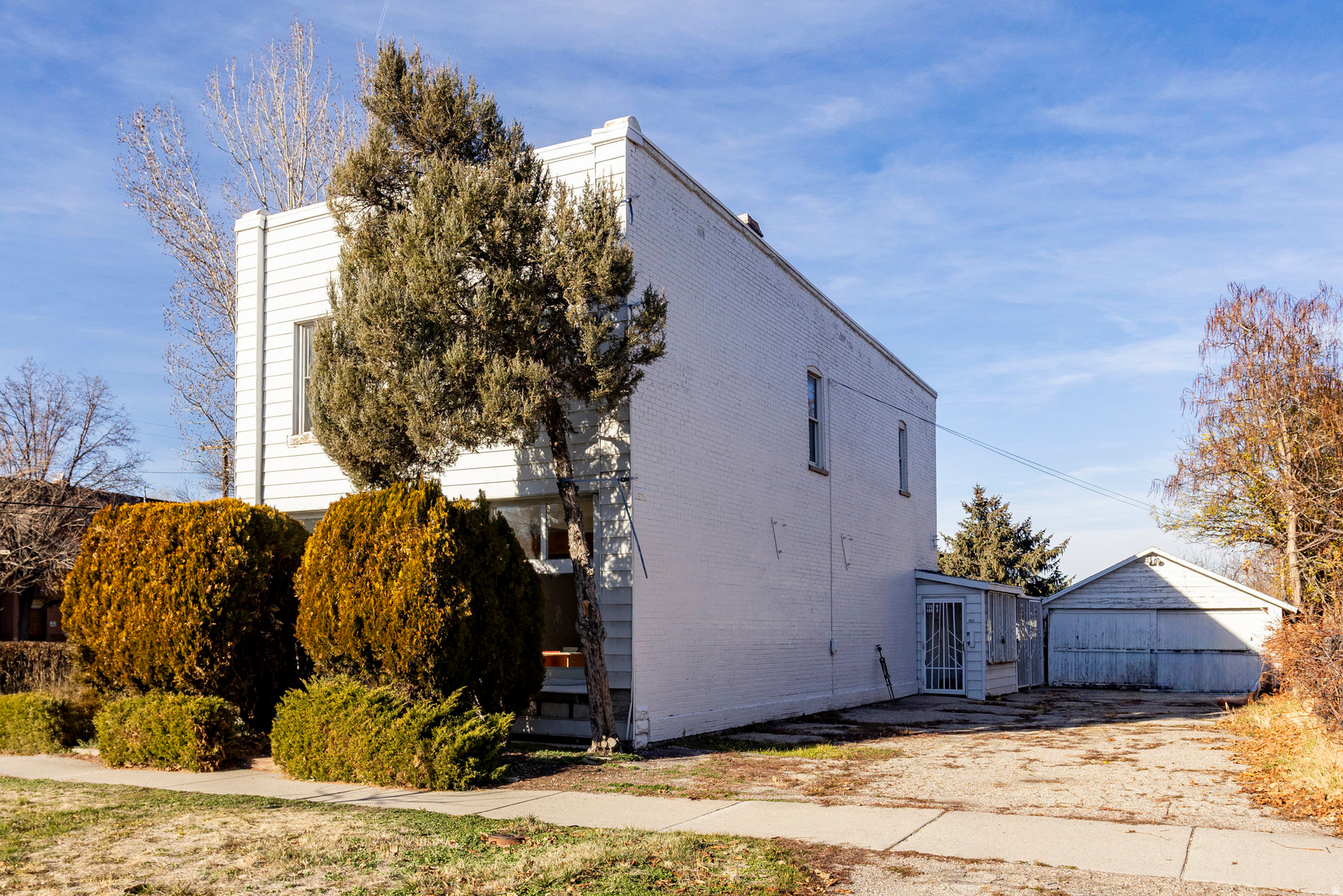 main property photo 19