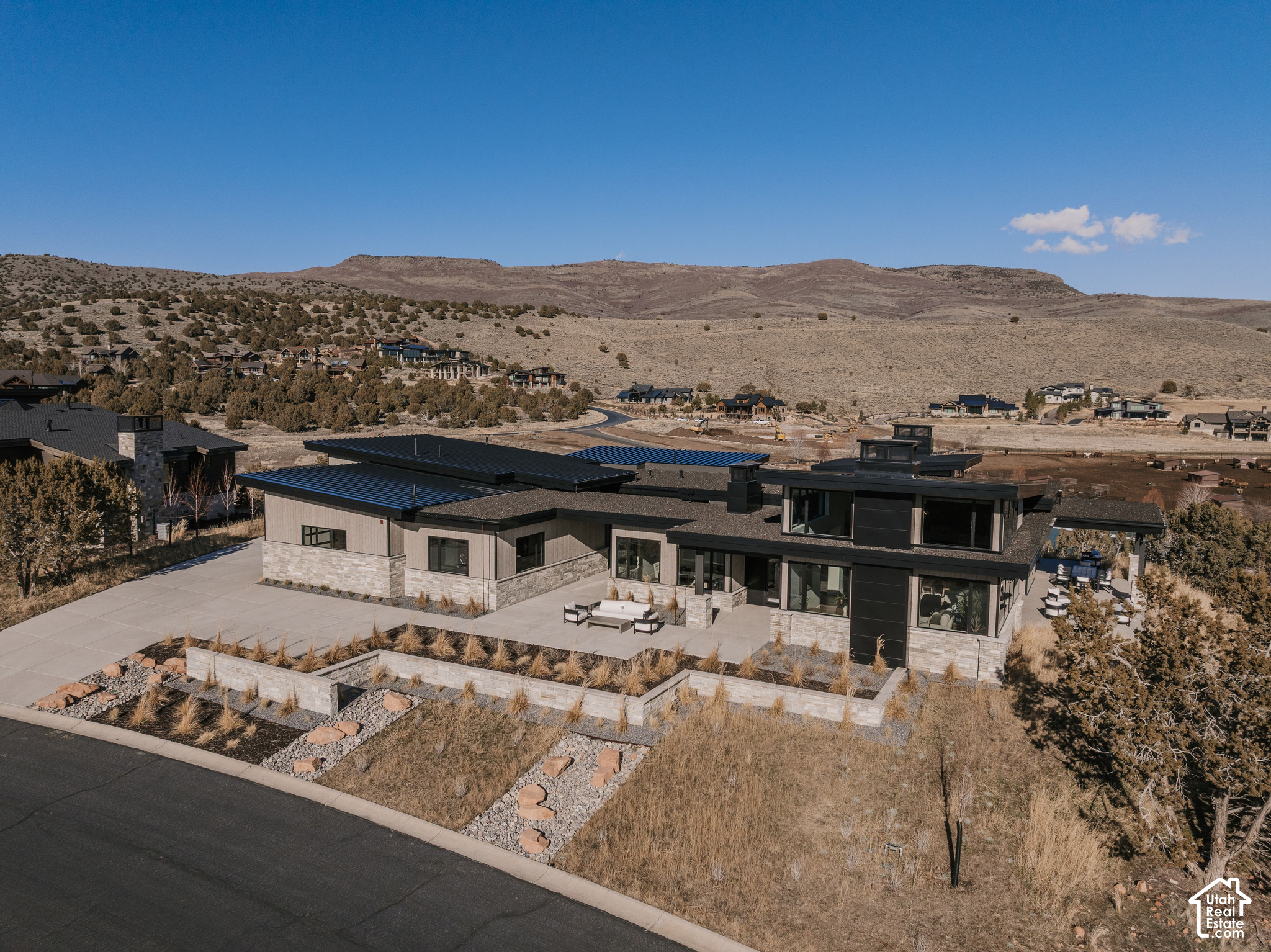 main property photo 66