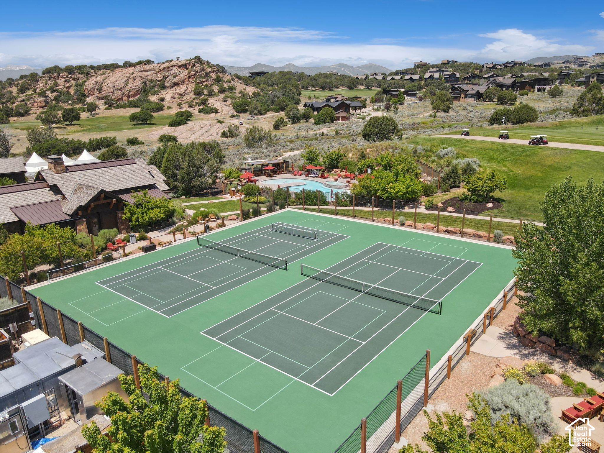main property photo 70