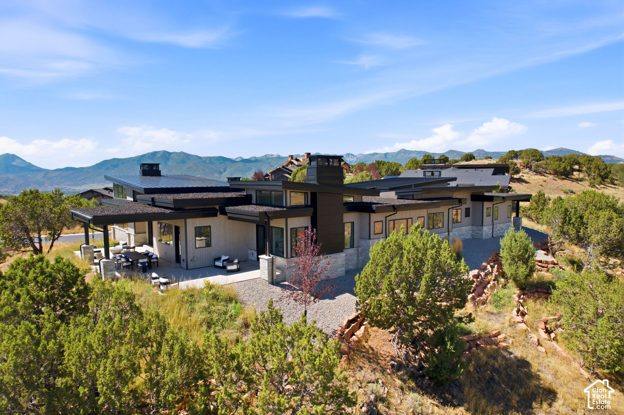 main property photo 76
