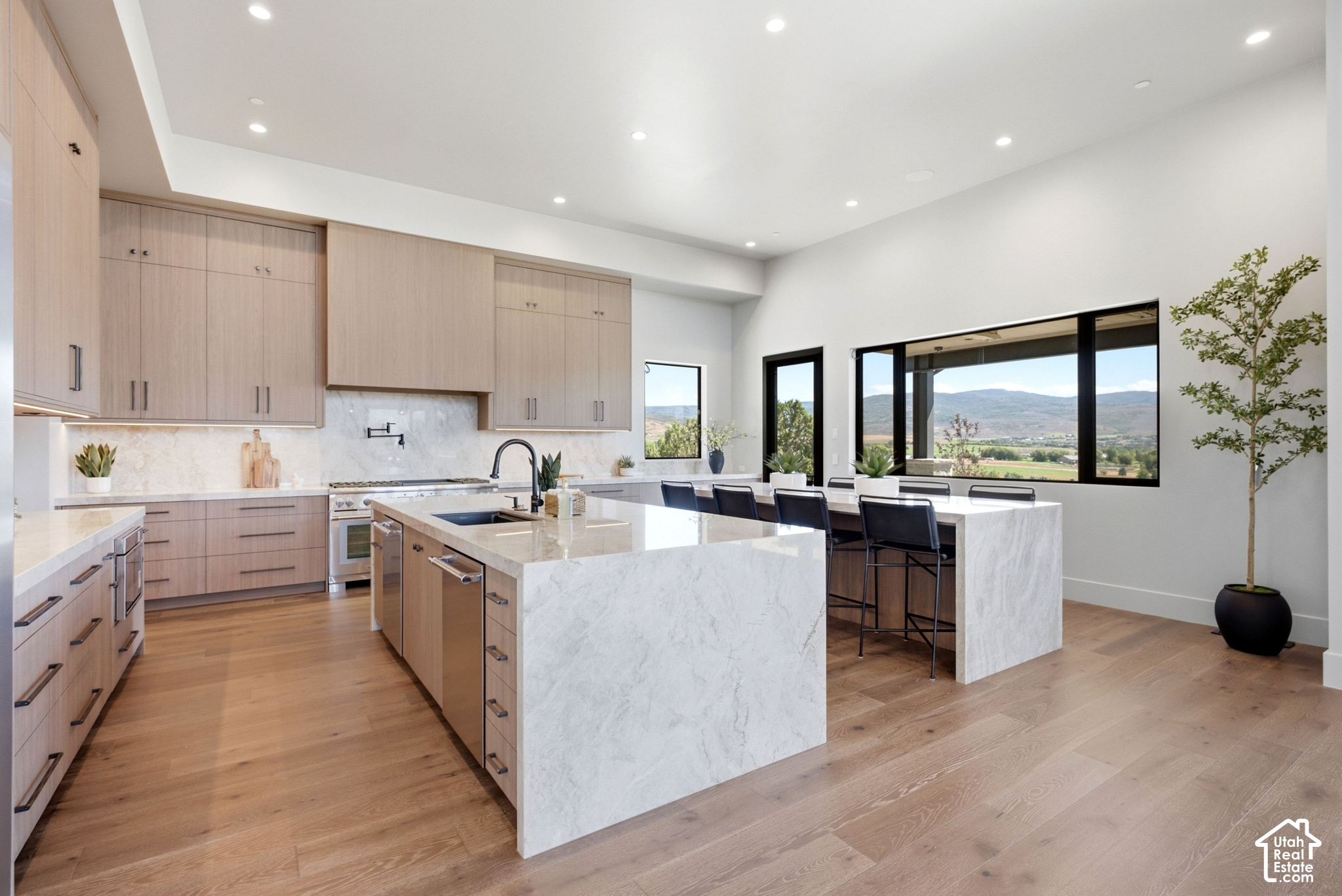 main property photo 85