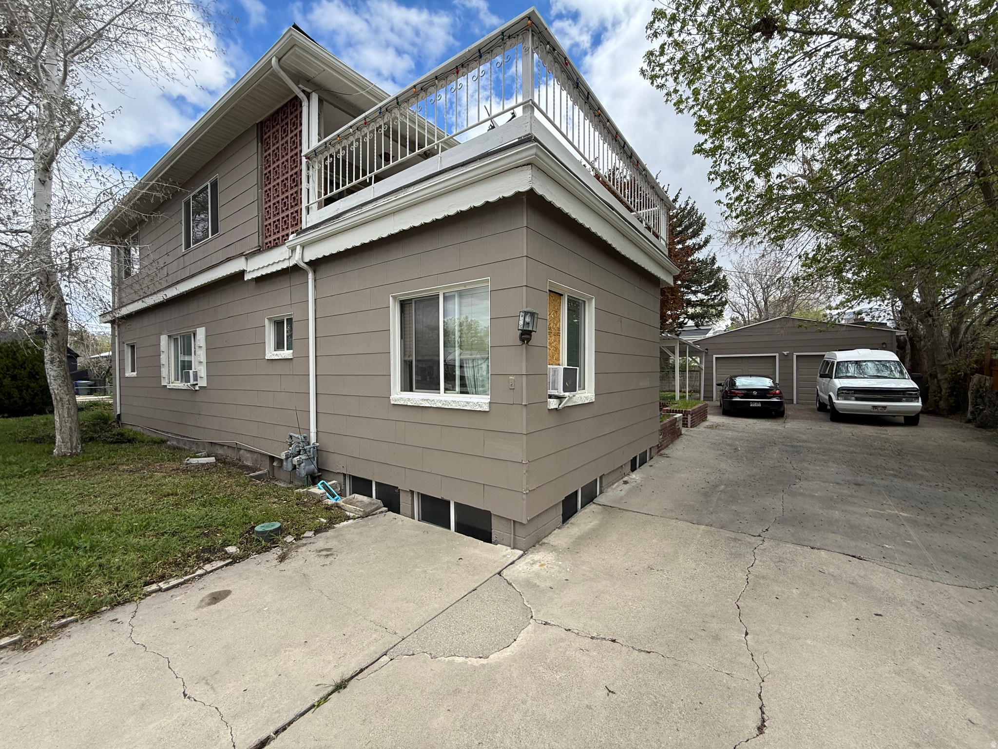 main property photo 38