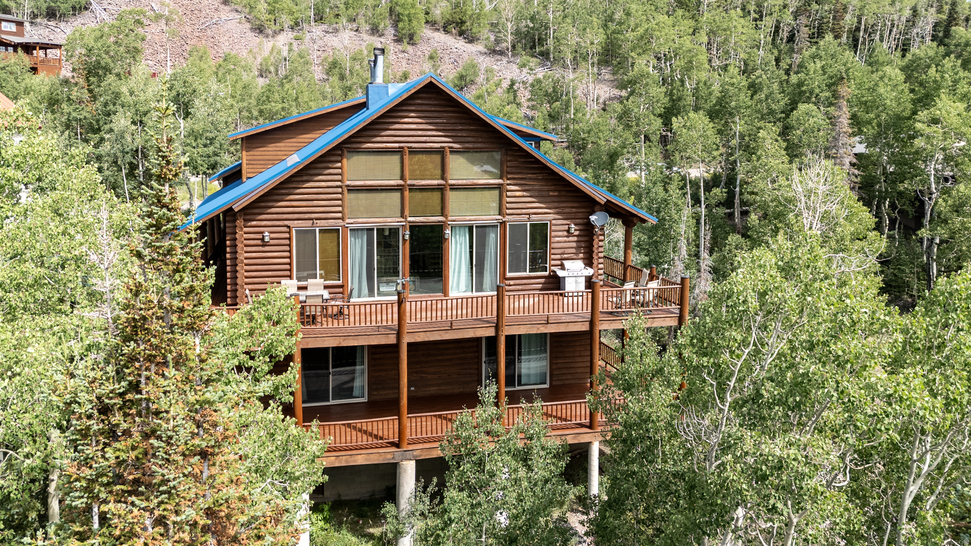 main property photo 79