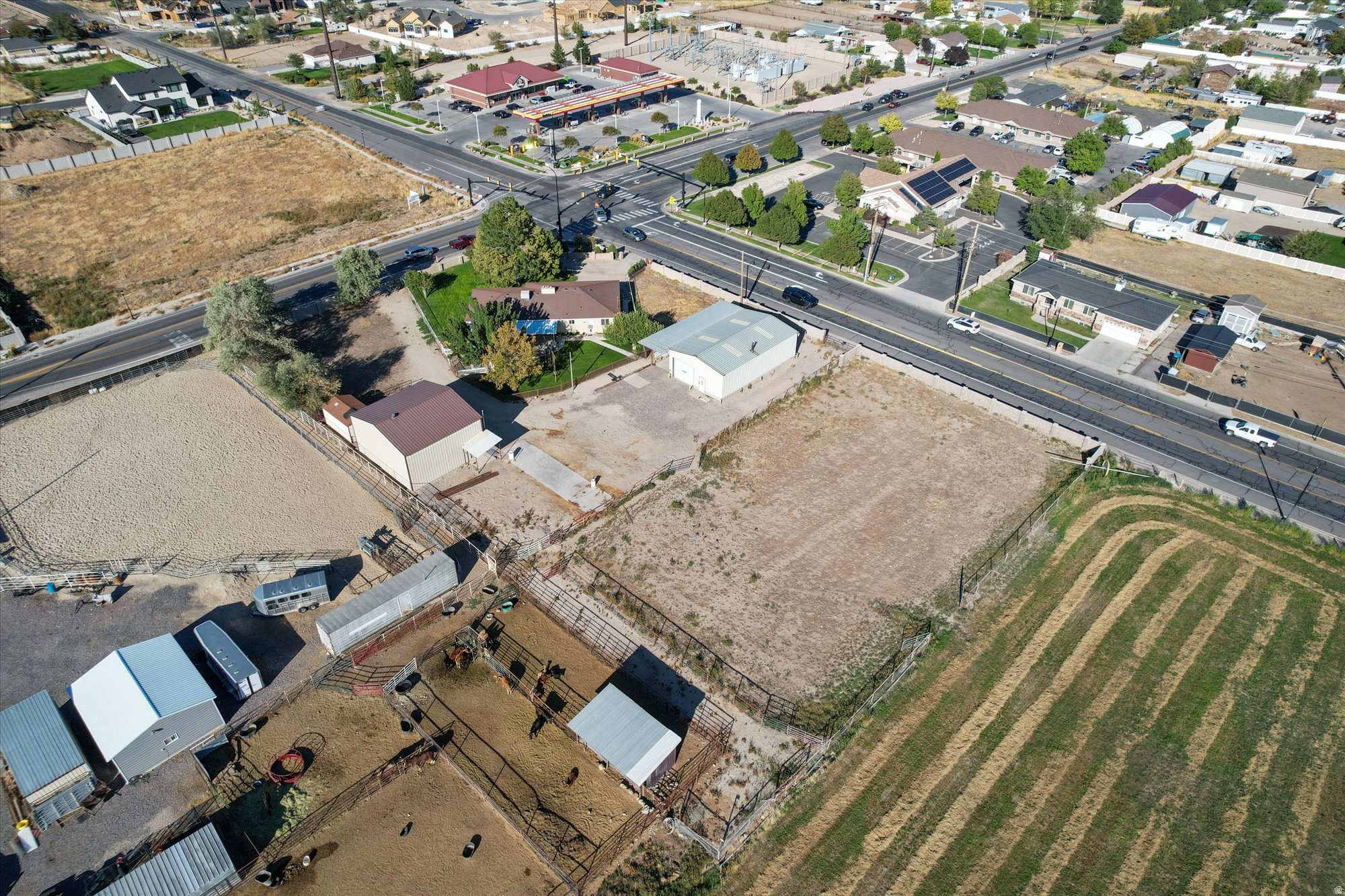 main property photo 23