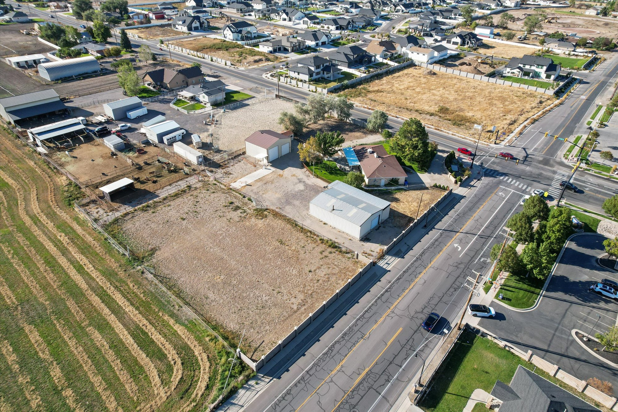 main property photo 24