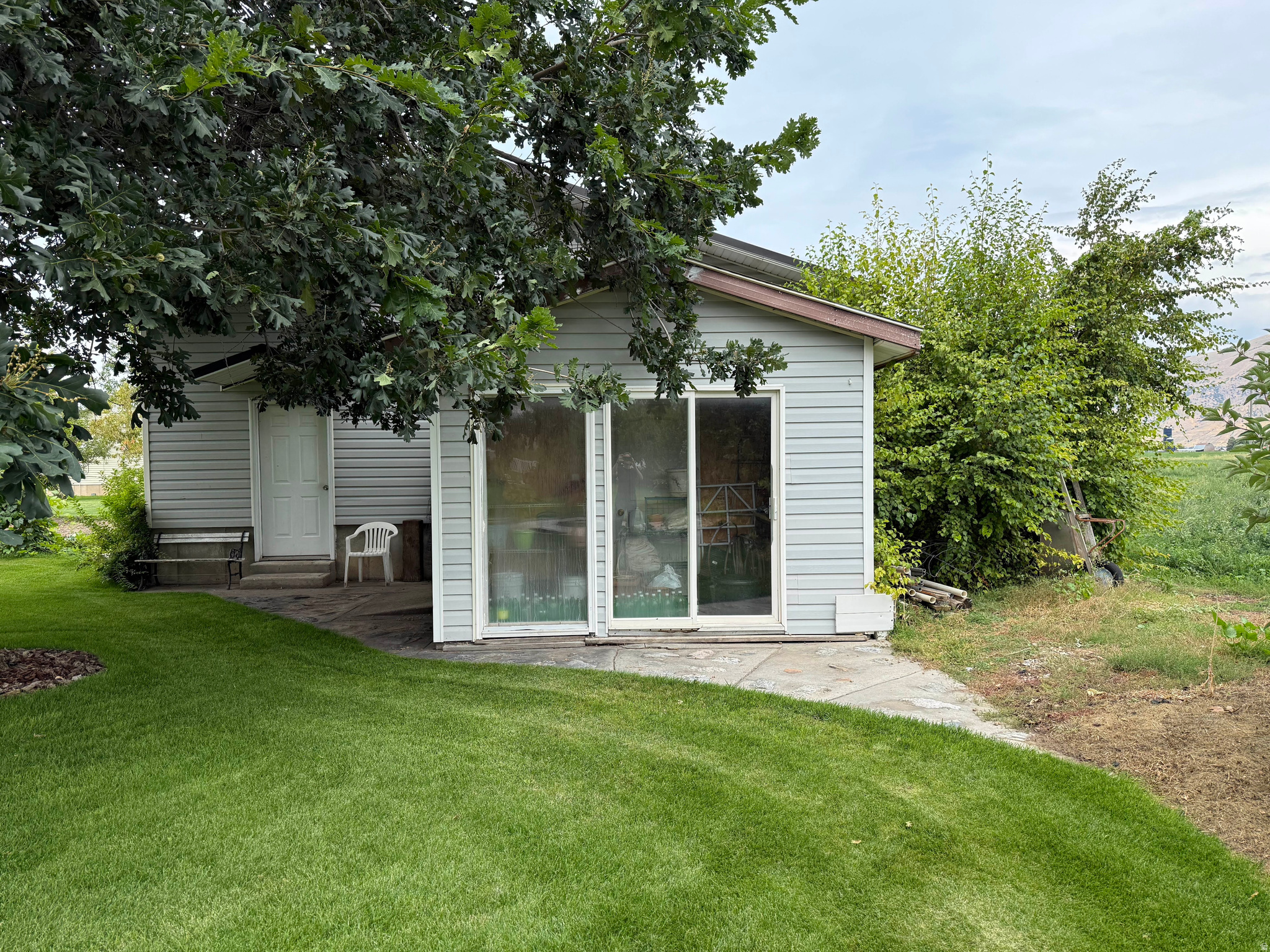 main property photo 37
