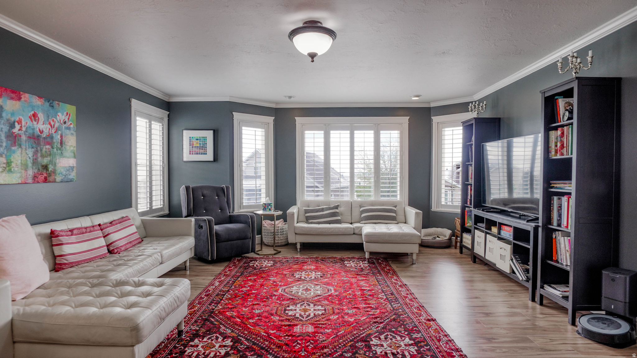 main property photo 5