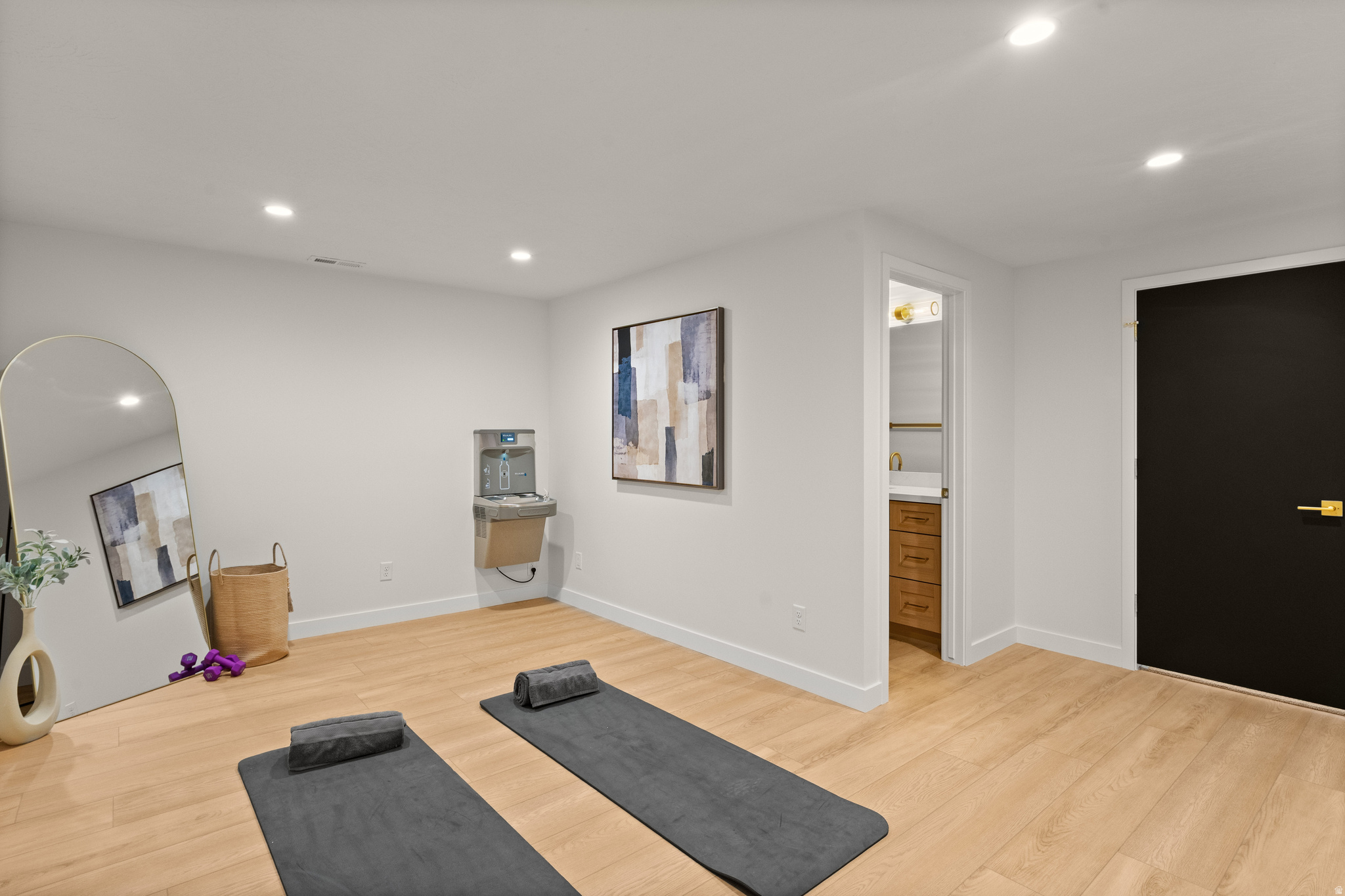 main property photo 67