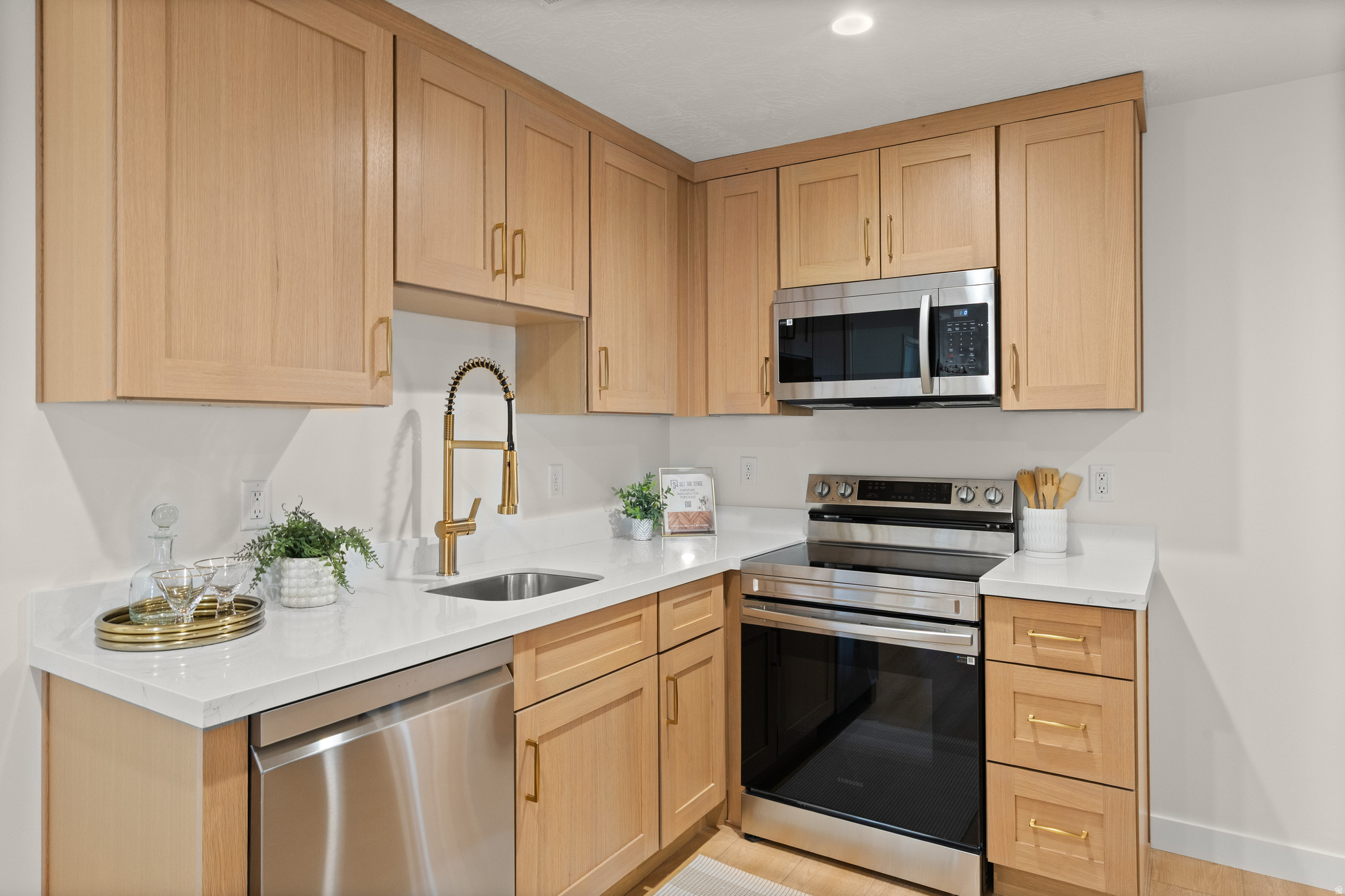 main property photo 75
