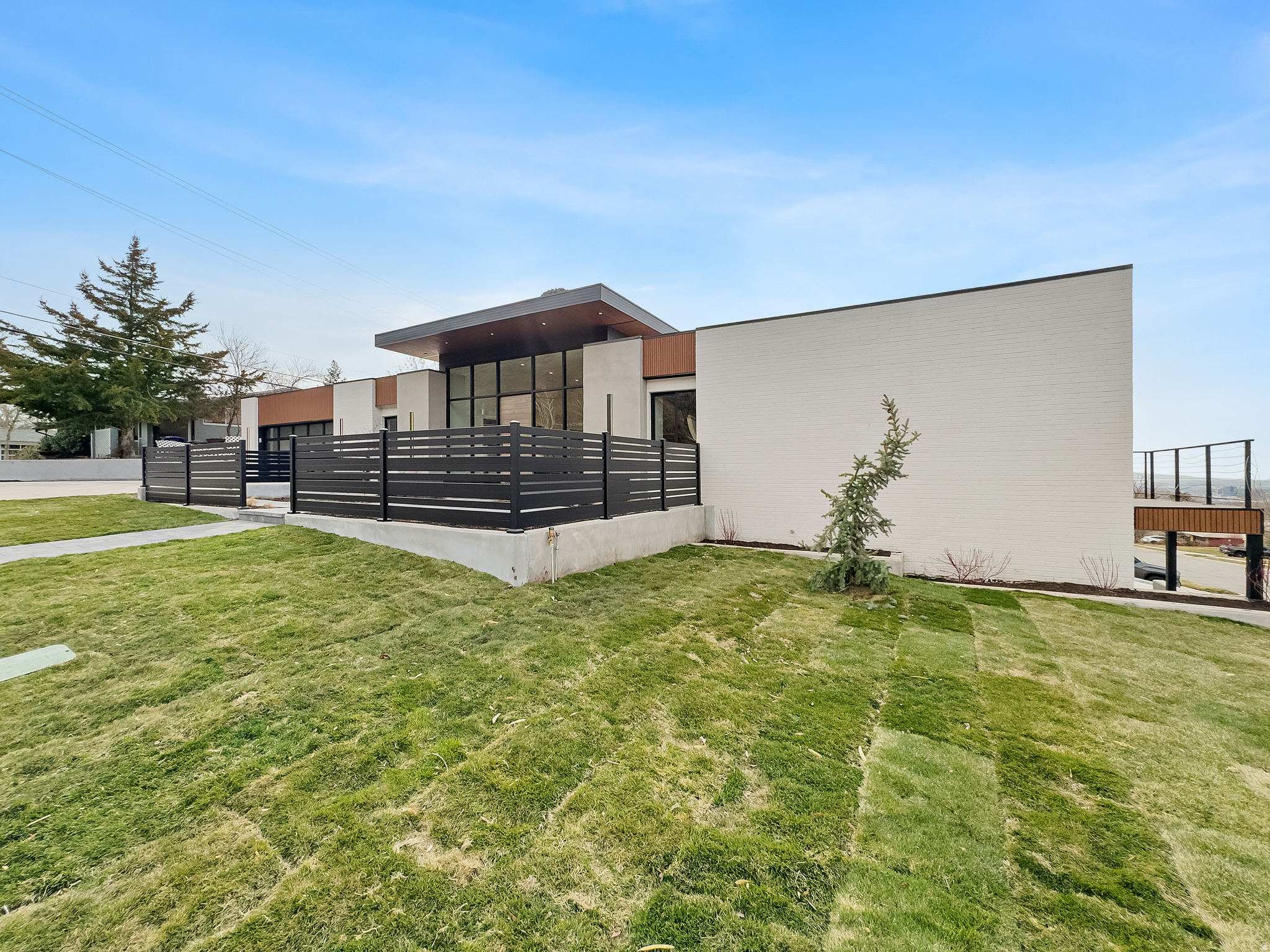 main property photo 84