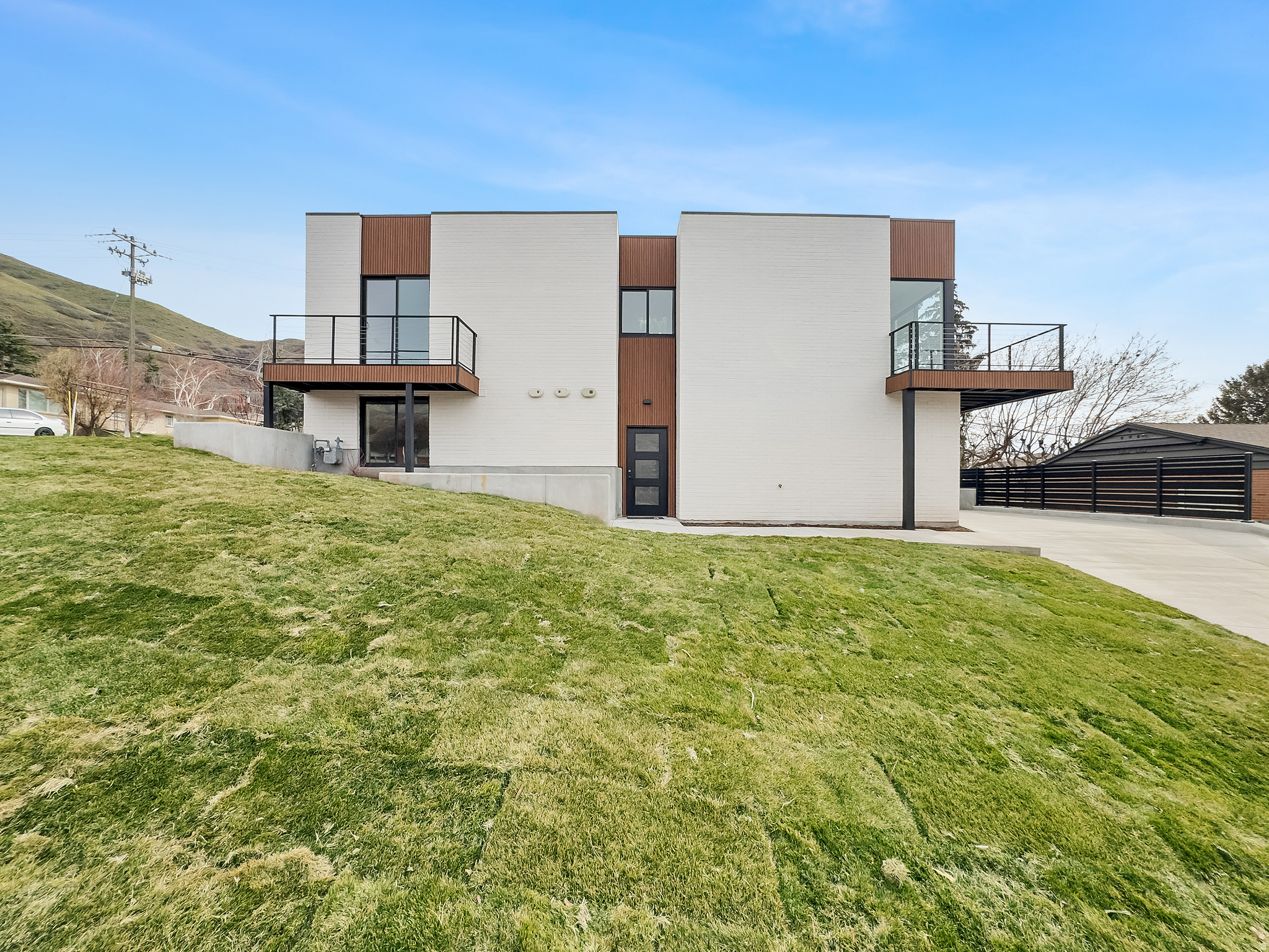 main property photo 85
