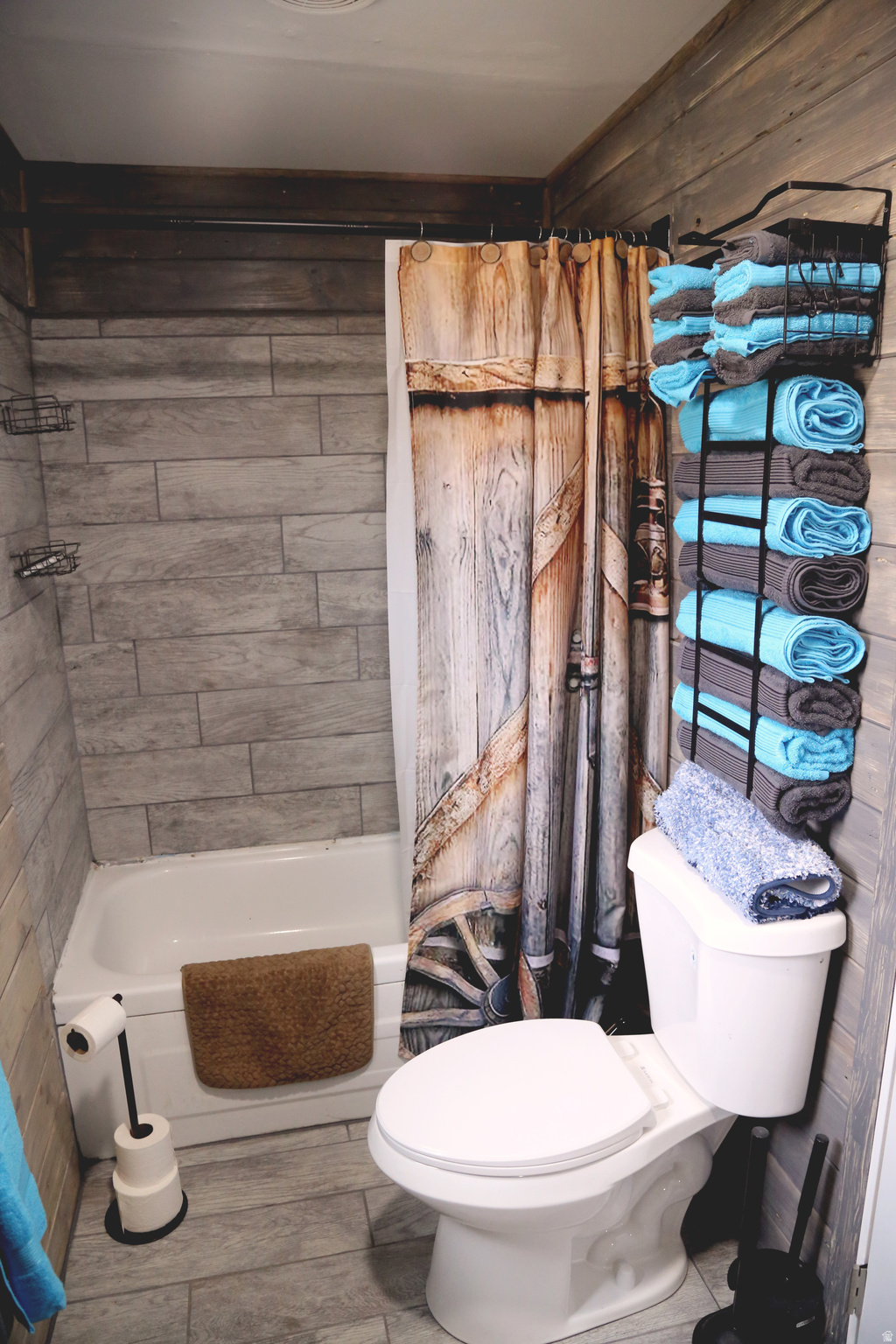 main property photo 19