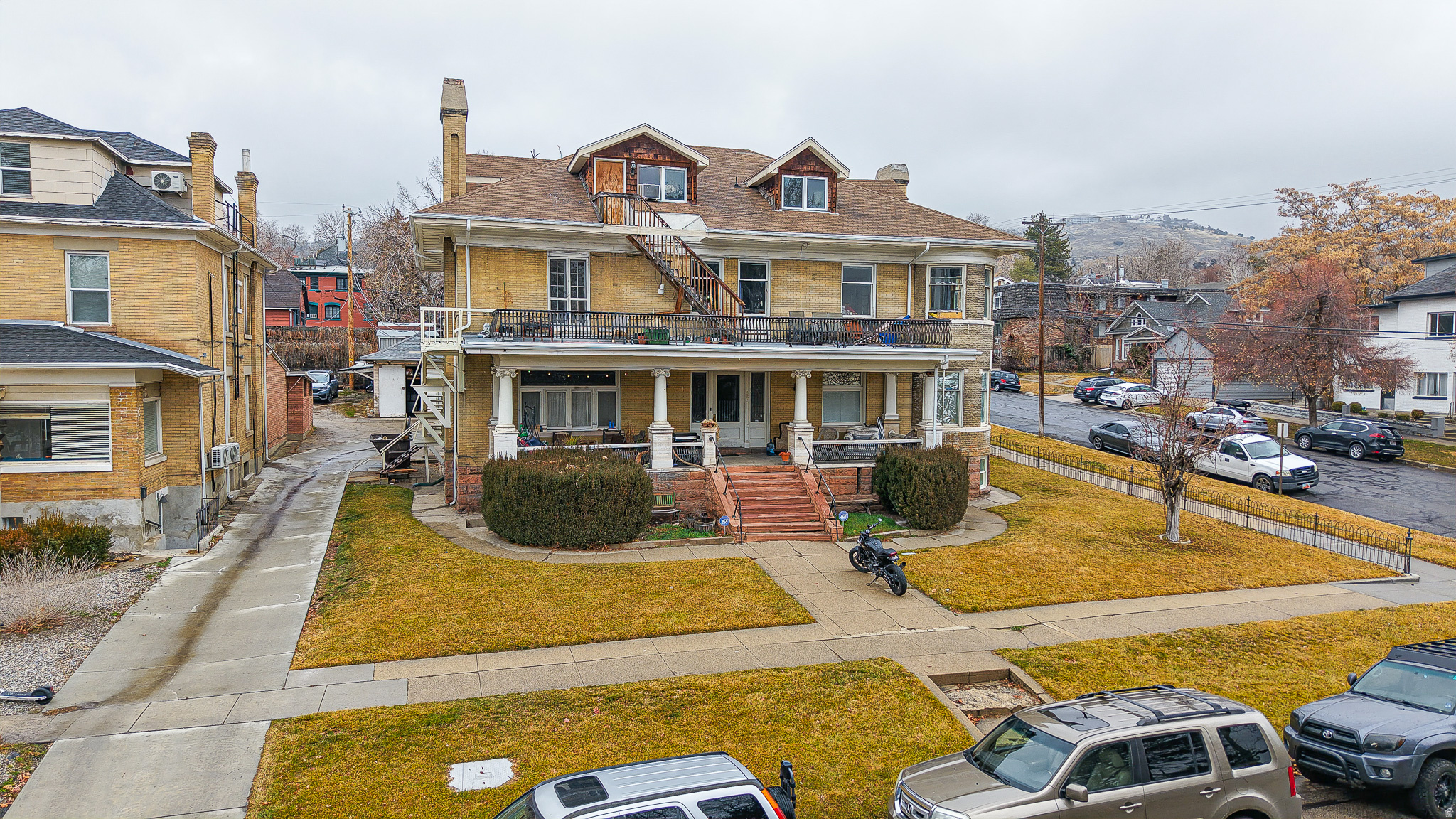 main property photo 10
