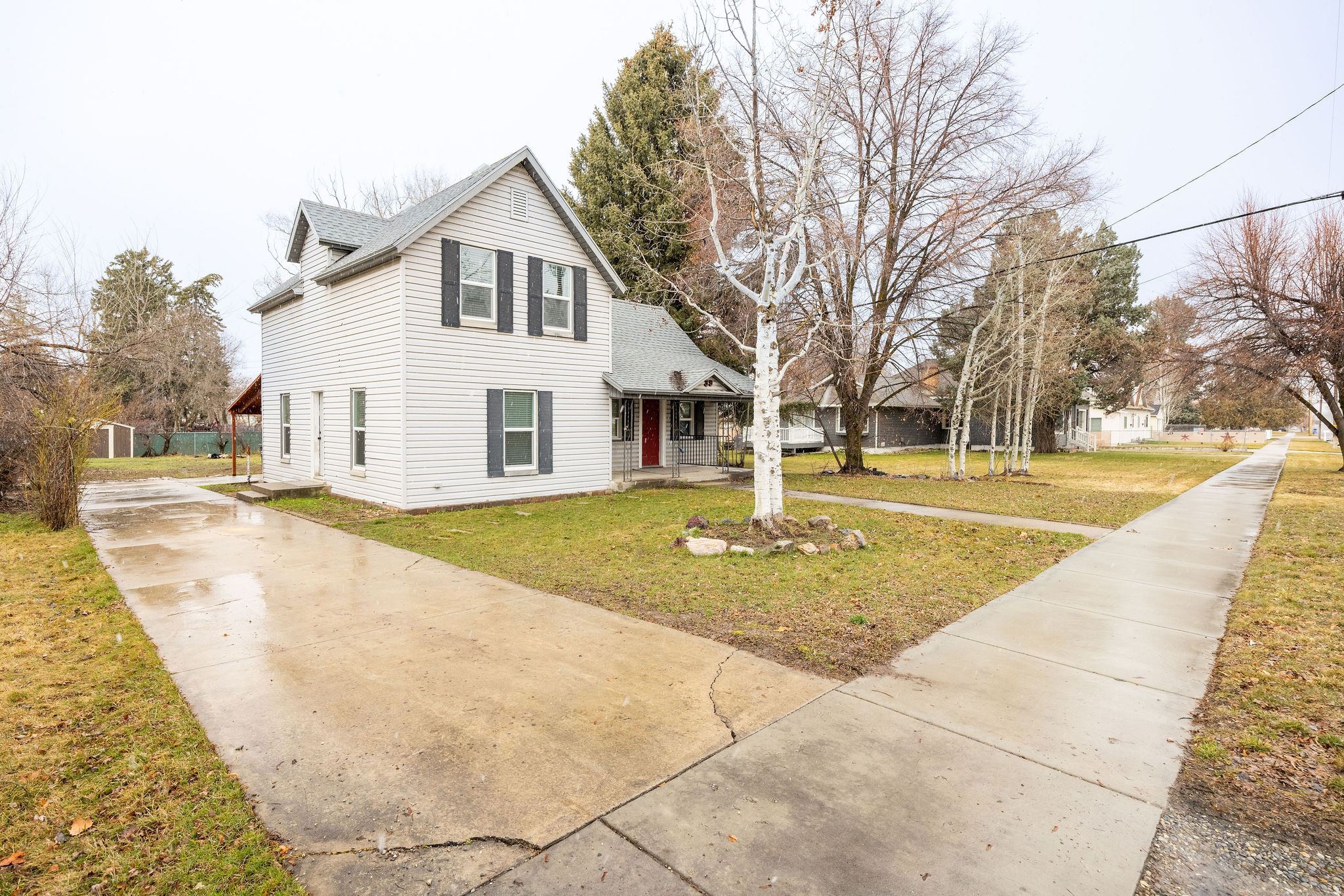 main property photo 16