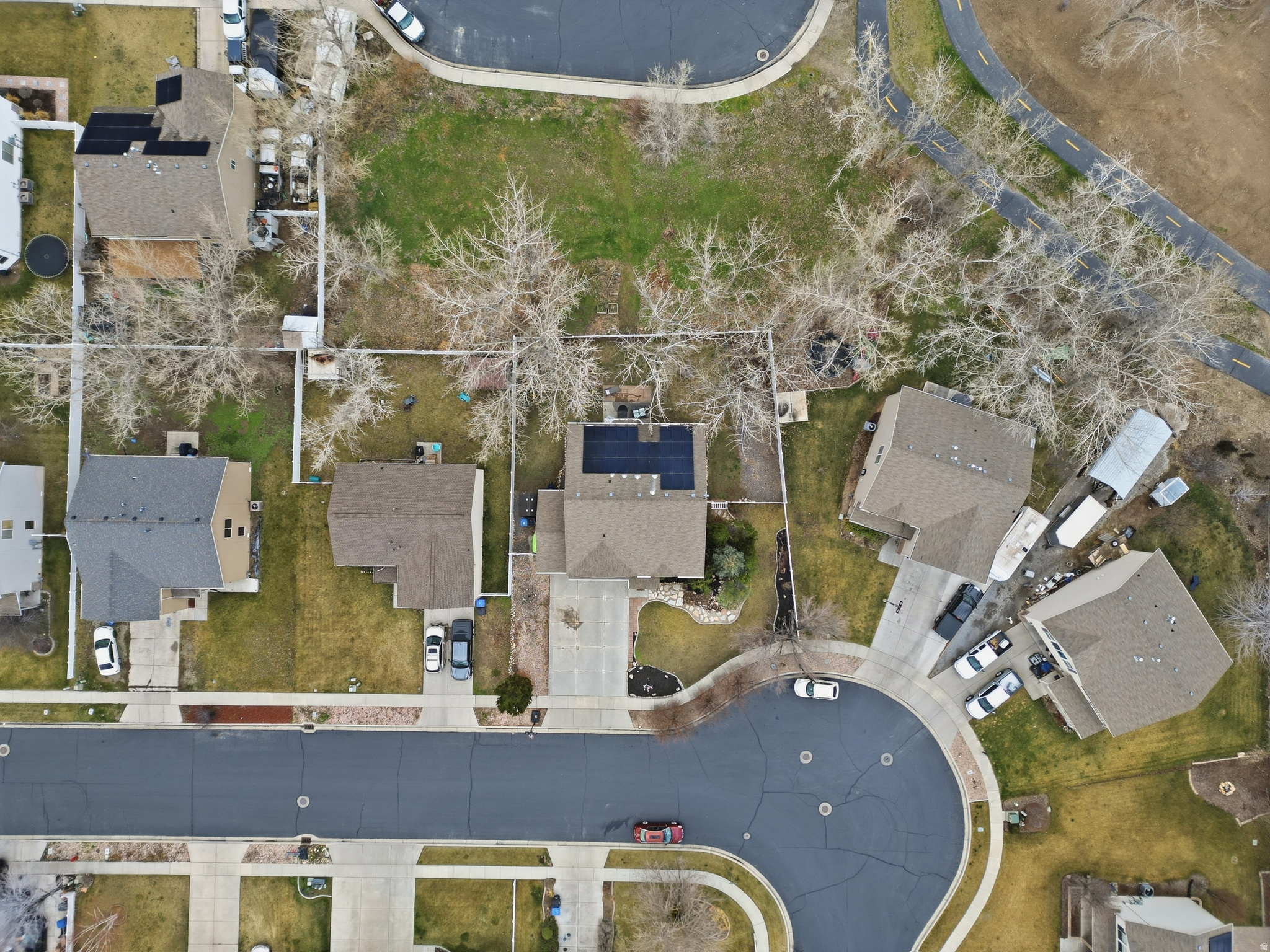 main property photo 36