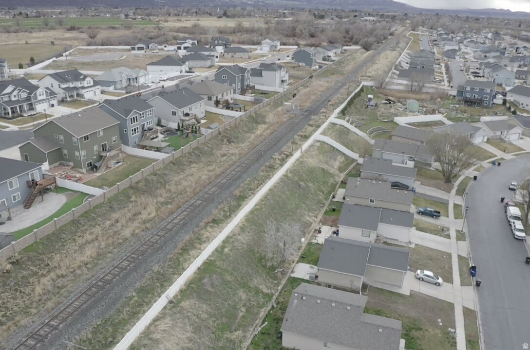 main property photo 59