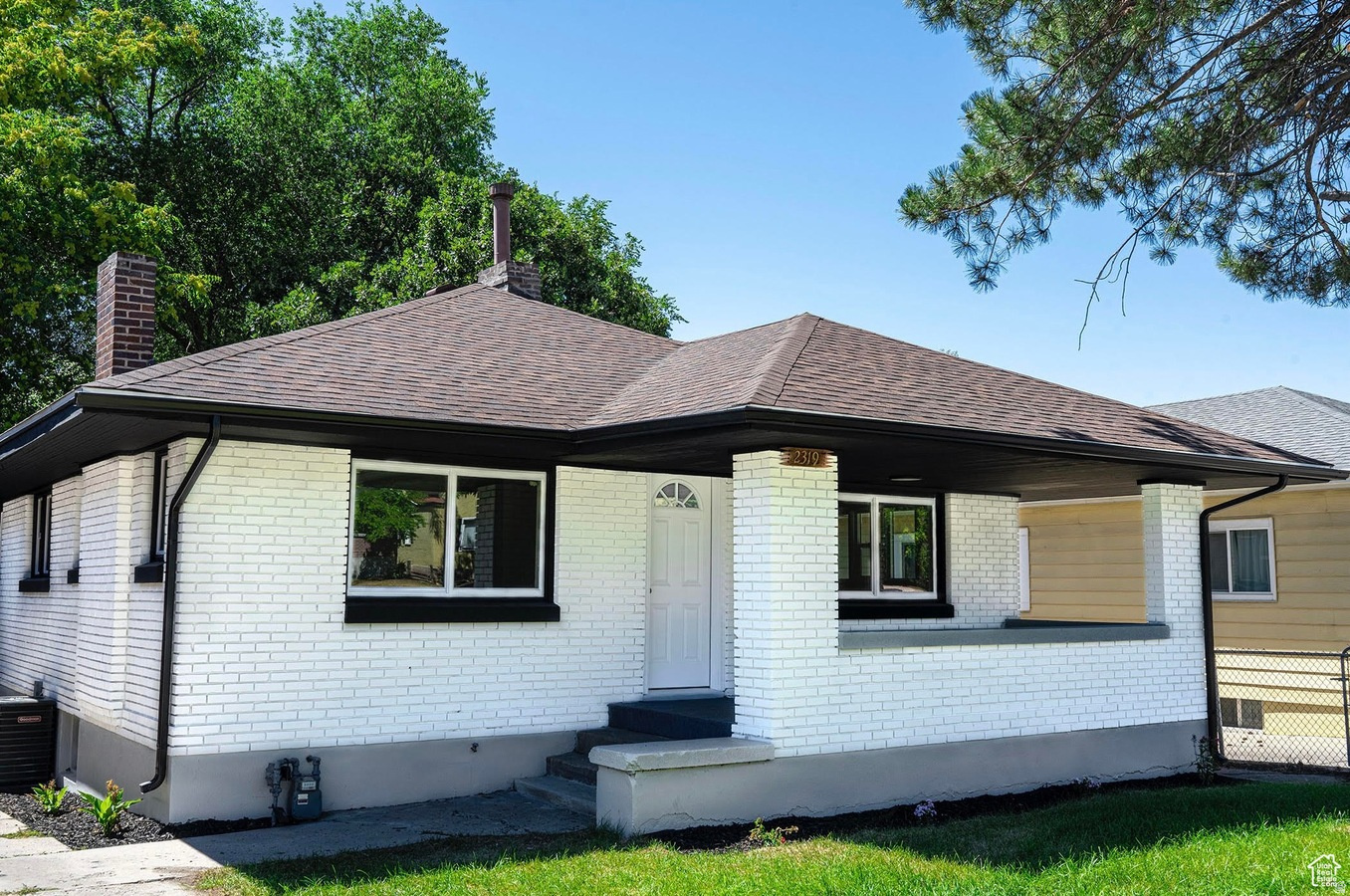 main property photo 12