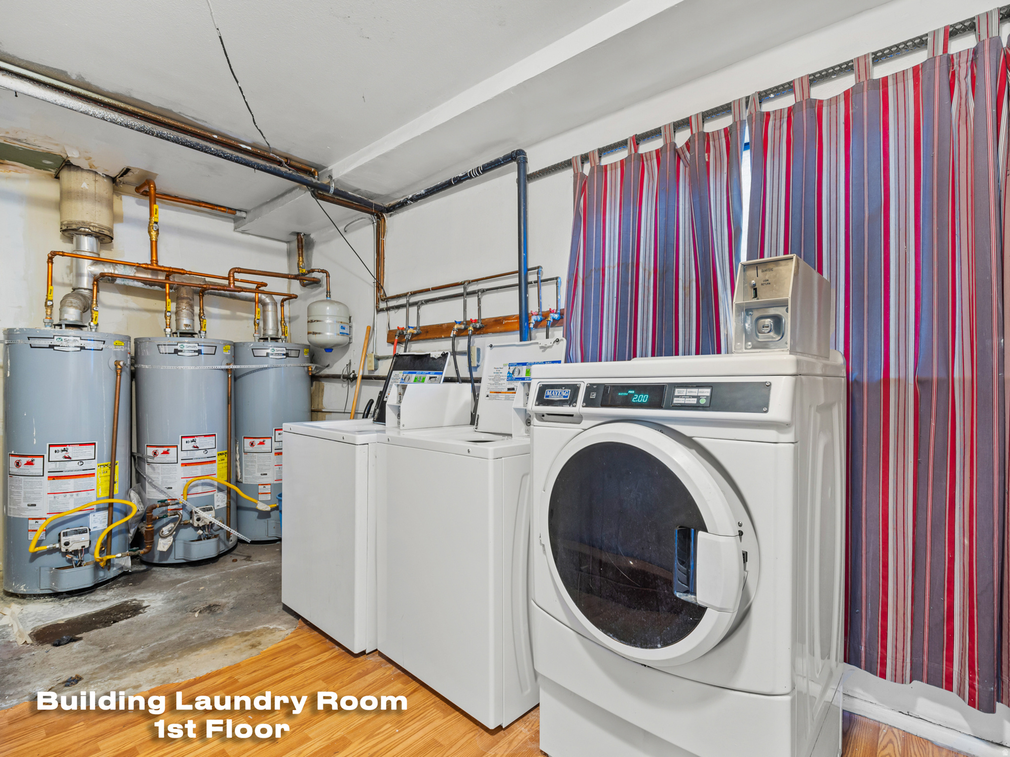 main property photo 8