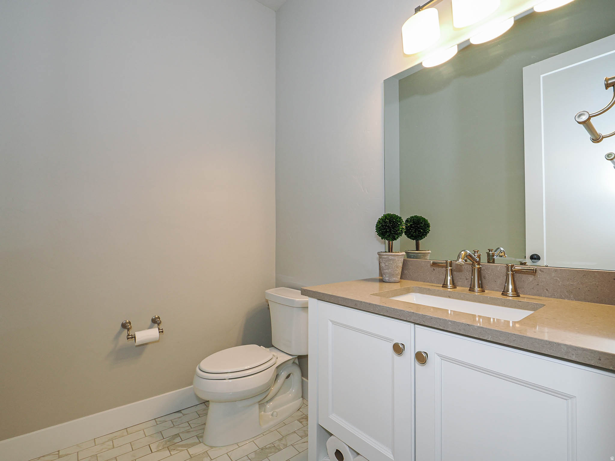 main property photo 61