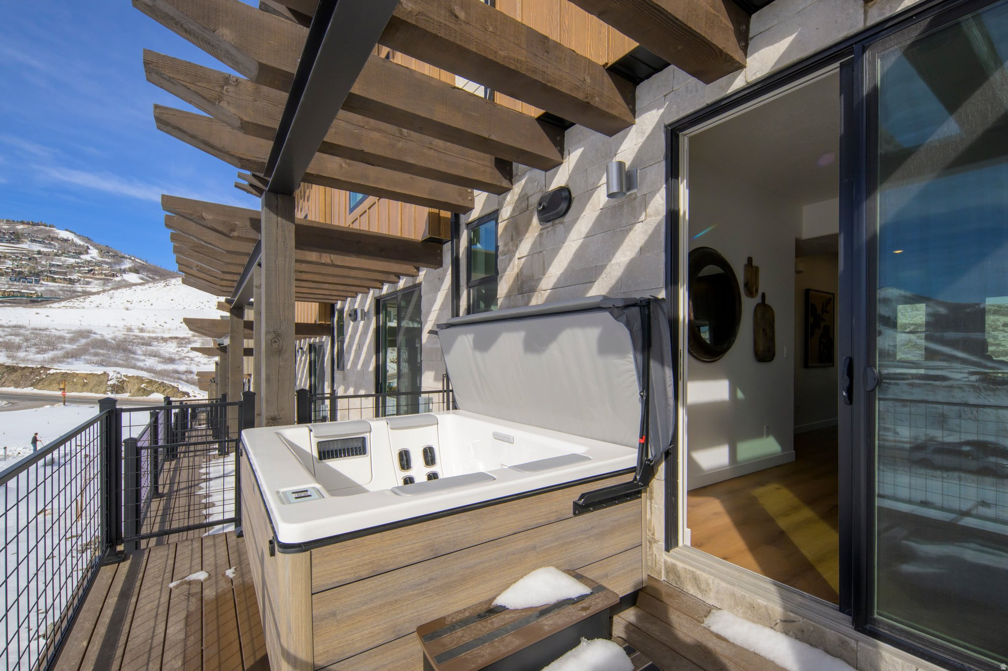 main property photo 24
