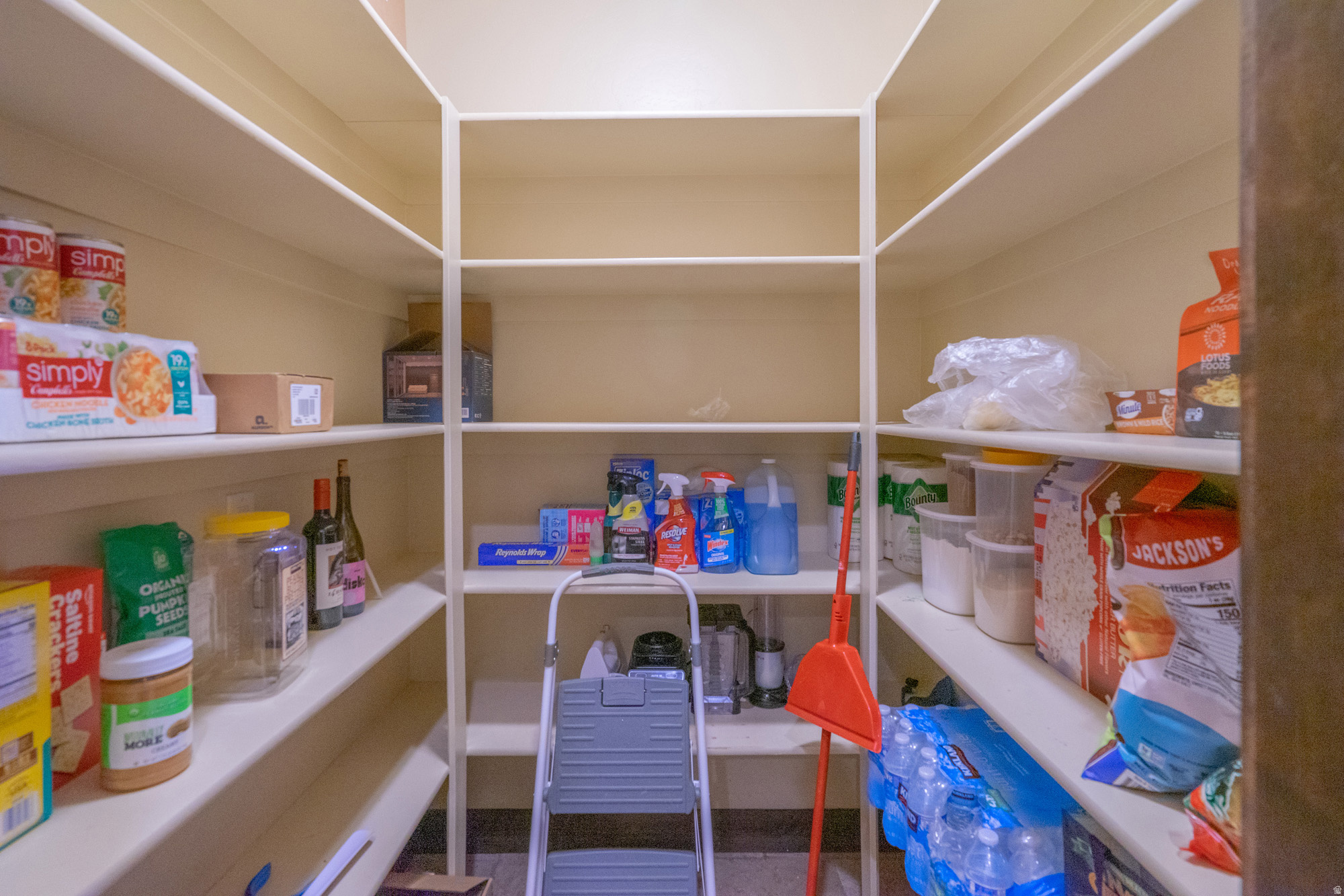 main property photo 27