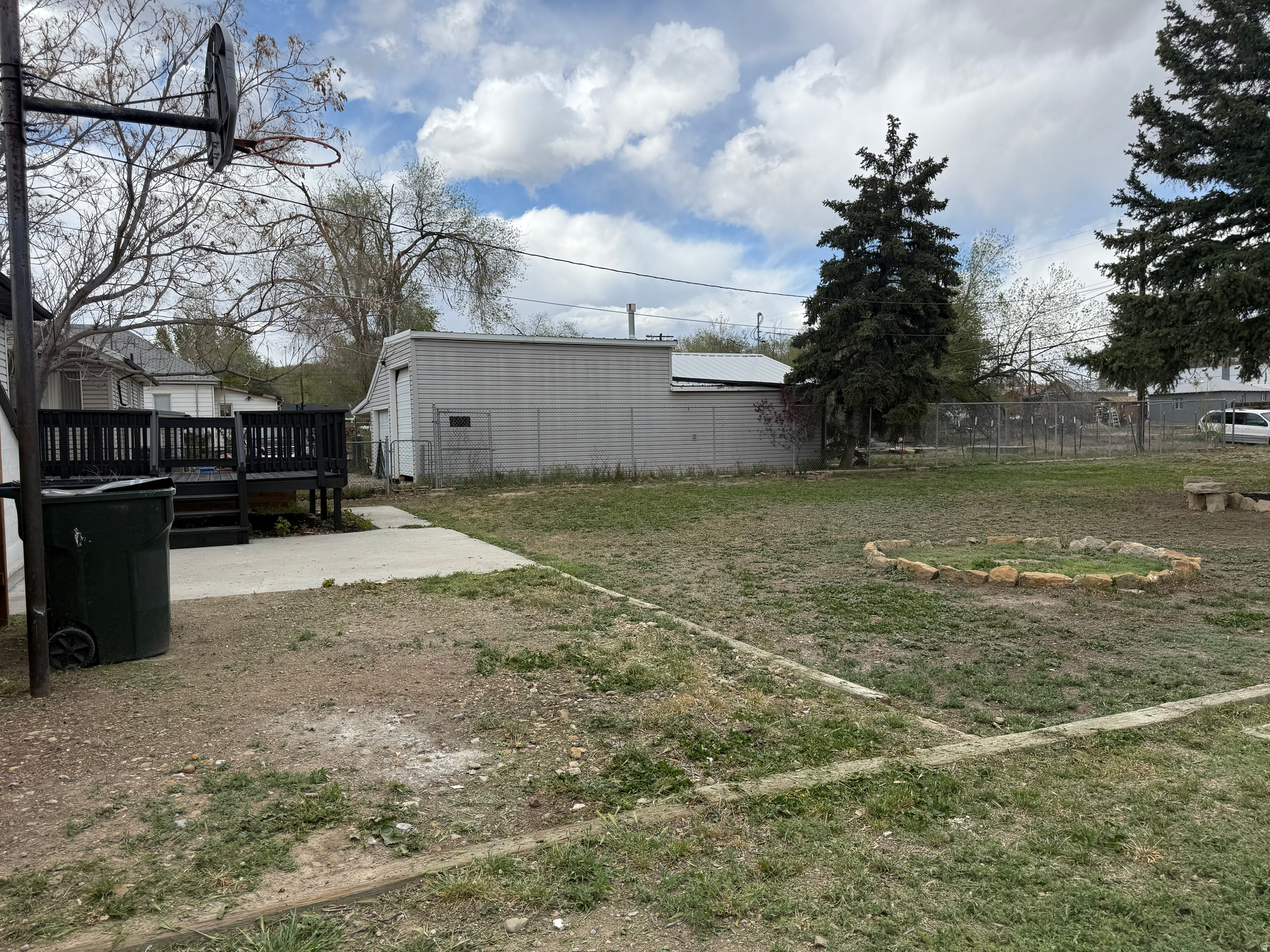 main property photo 31