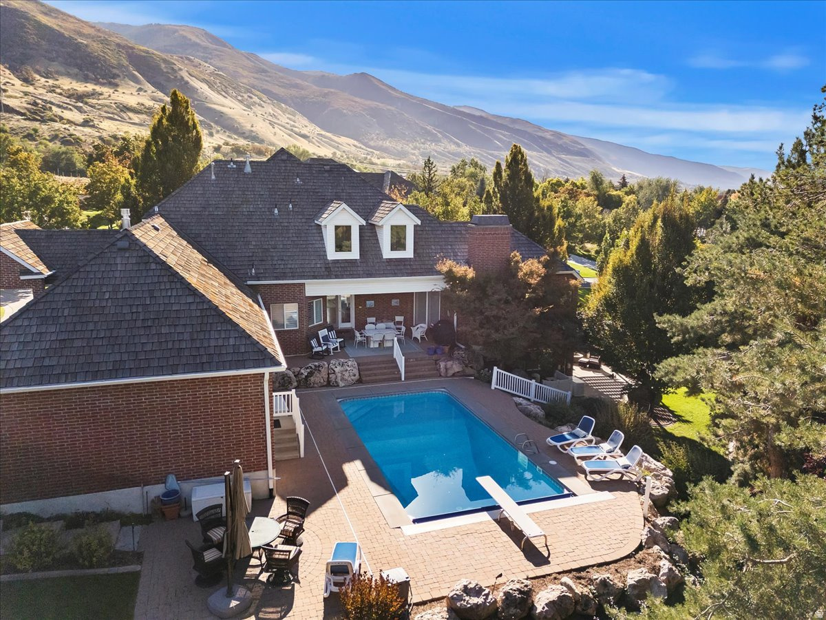 main property photo 74