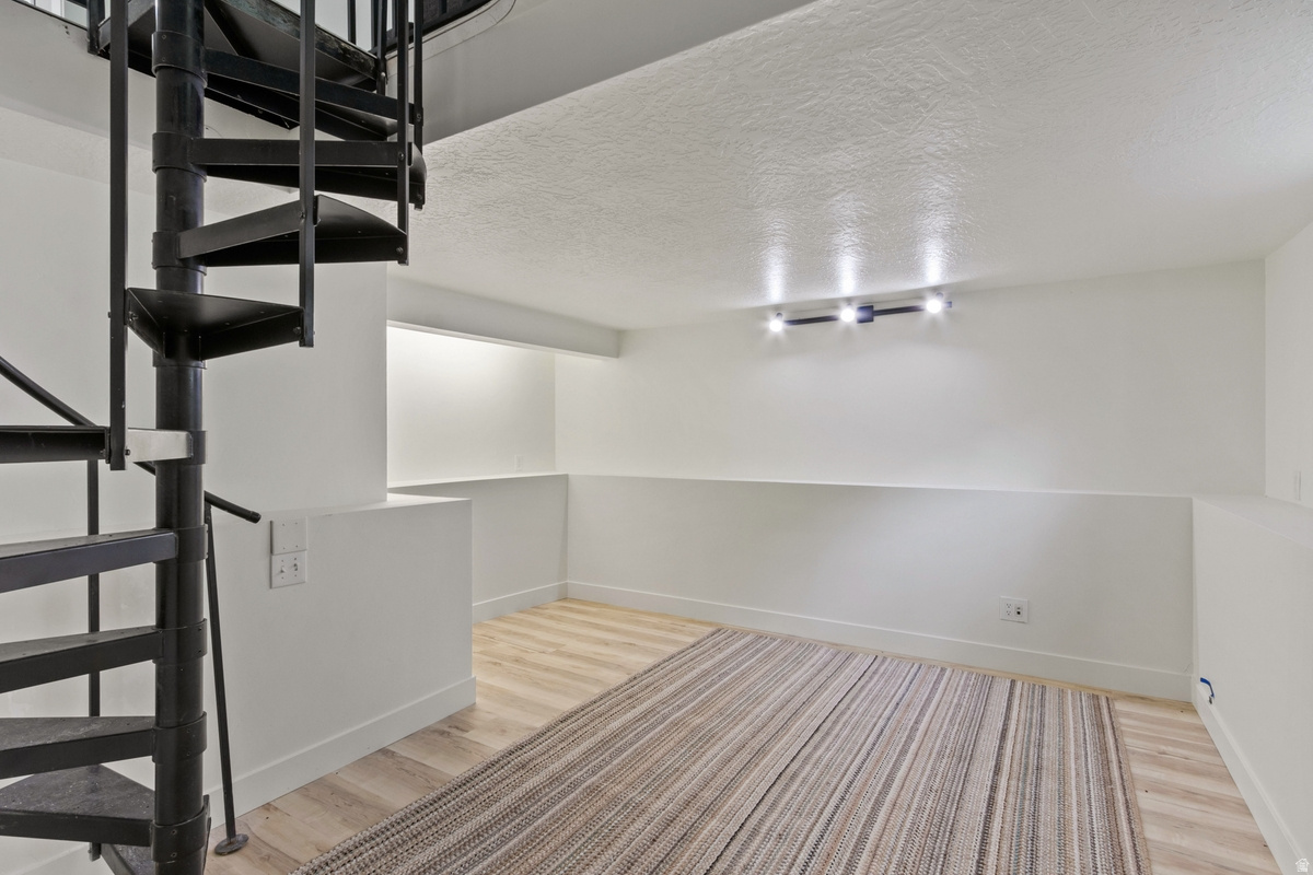 main property photo 70