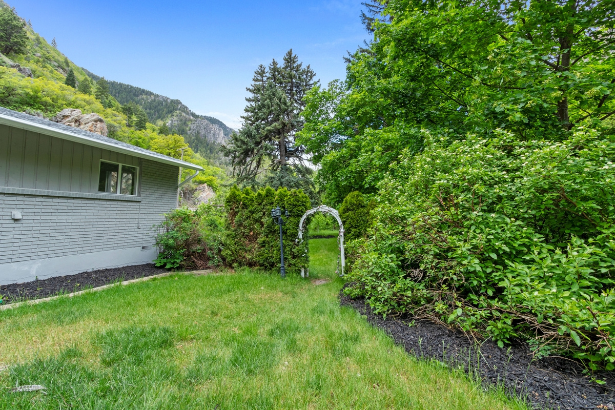 main property photo 77