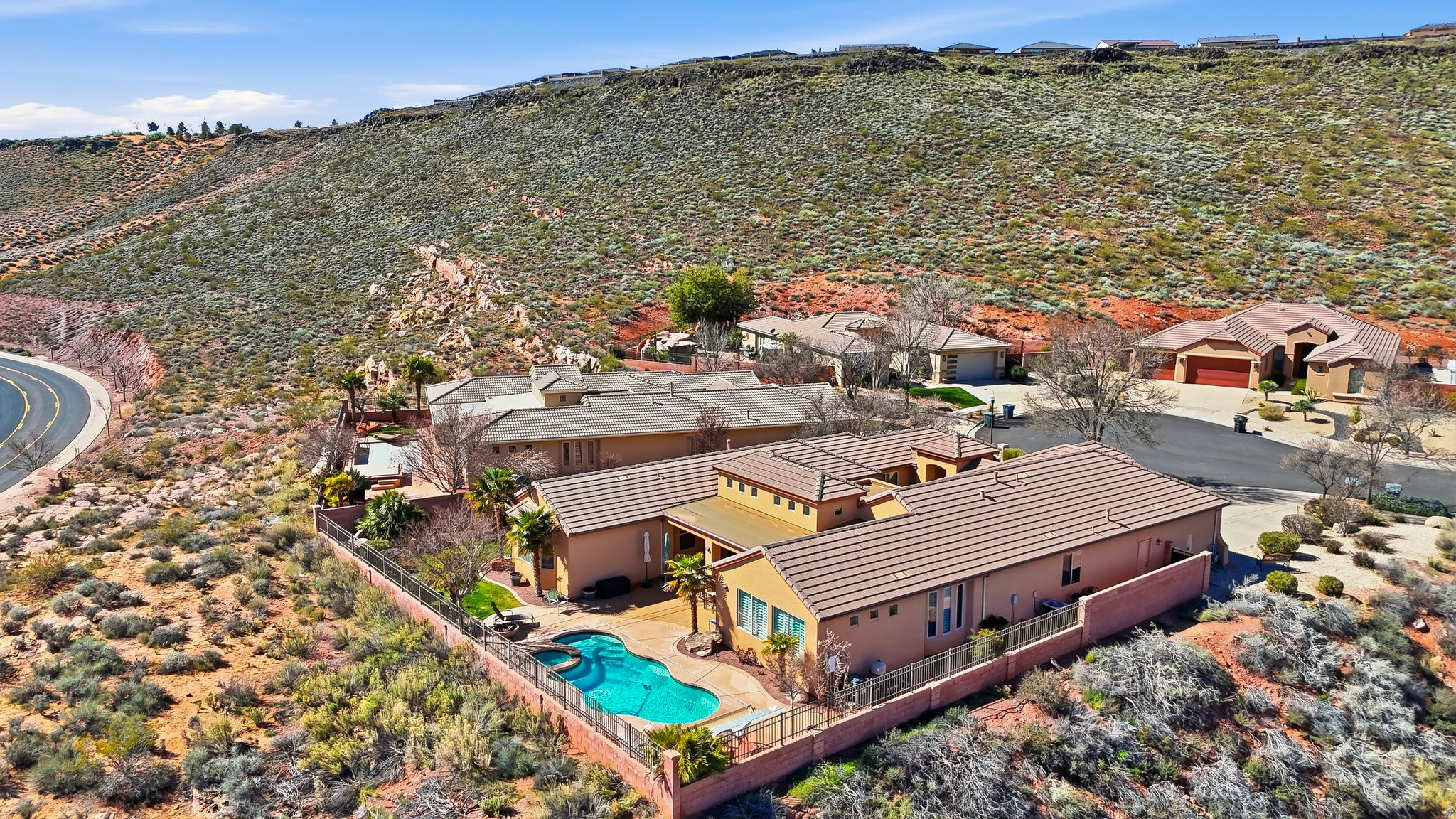 main property photo 41