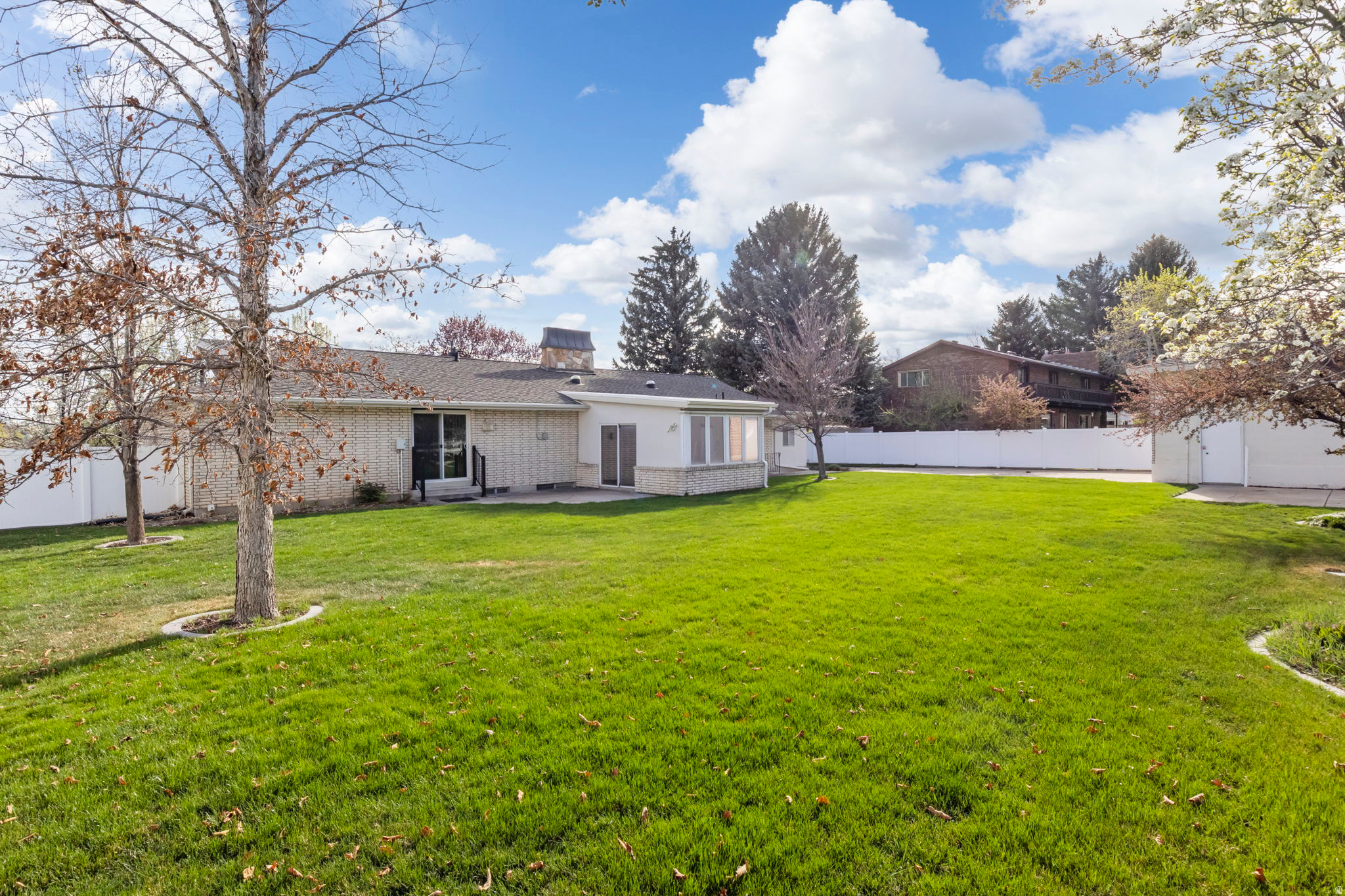 main property photo 50